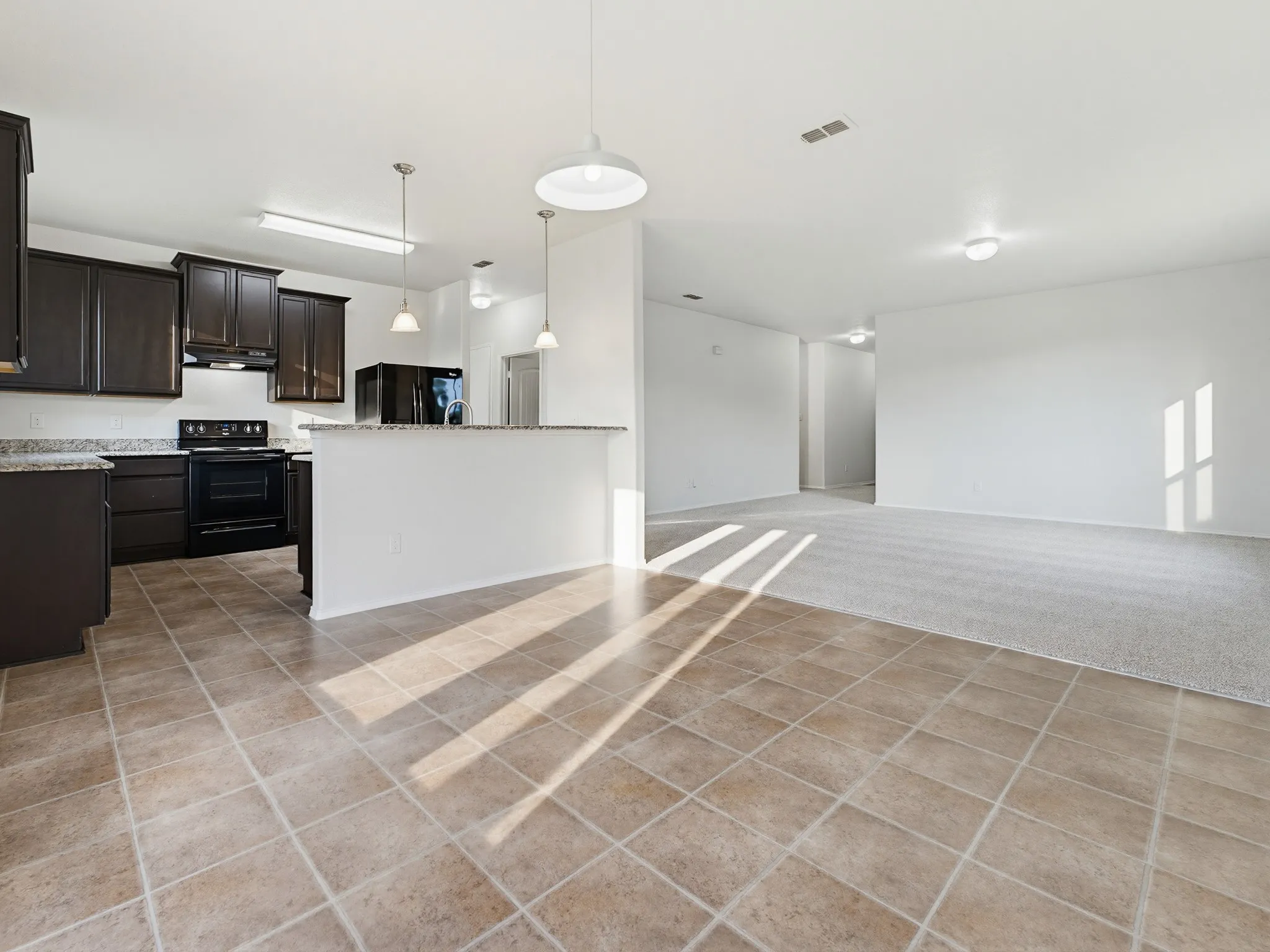 Single Family Residence For Sale in Tarrant County , 4221 Aldridge Lane, Fort Worth, Texas 76036, 4 Bedroom, 2 Bathroom, 2 Garage spaces, 1,875 Sqft, built in 2016, mls#21284779, Real Estate Agent in Fort Worth, Homes For Sale in Tarrant county, Homes For Sale in Fort Worth, Realtor in Fort Worth Texas, Real Estate Brokerage Independent Realty Texas, Luminita Cordes Realtor