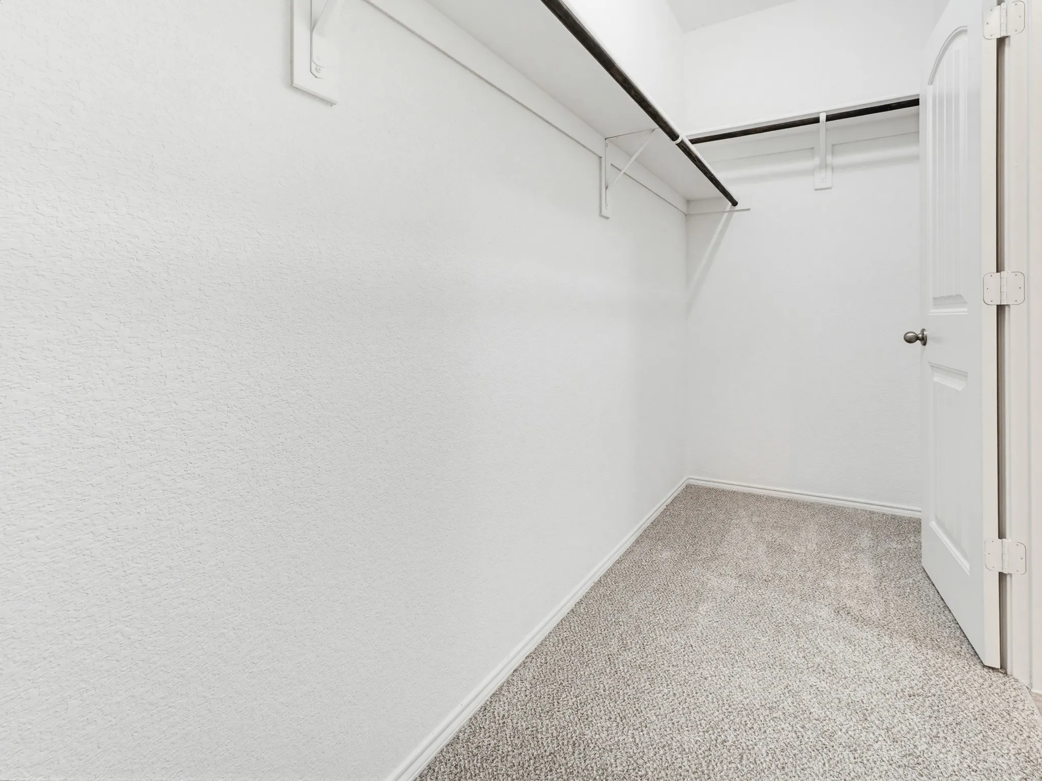Single Family Residence For Sale in Tarrant County , 4221 Aldridge Lane, Fort Worth, Texas 76036, 4 Bedroom, 2 Bathroom, 2 Garage spaces, 1,875 Sqft, built in 2016, mls#21284779, Real Estate Agent in Fort Worth, Homes For Sale in Tarrant county, Homes For Sale in Fort Worth, Realtor in Fort Worth Texas, Real Estate Brokerage Independent Realty Texas, Luminita Cordes Realtor