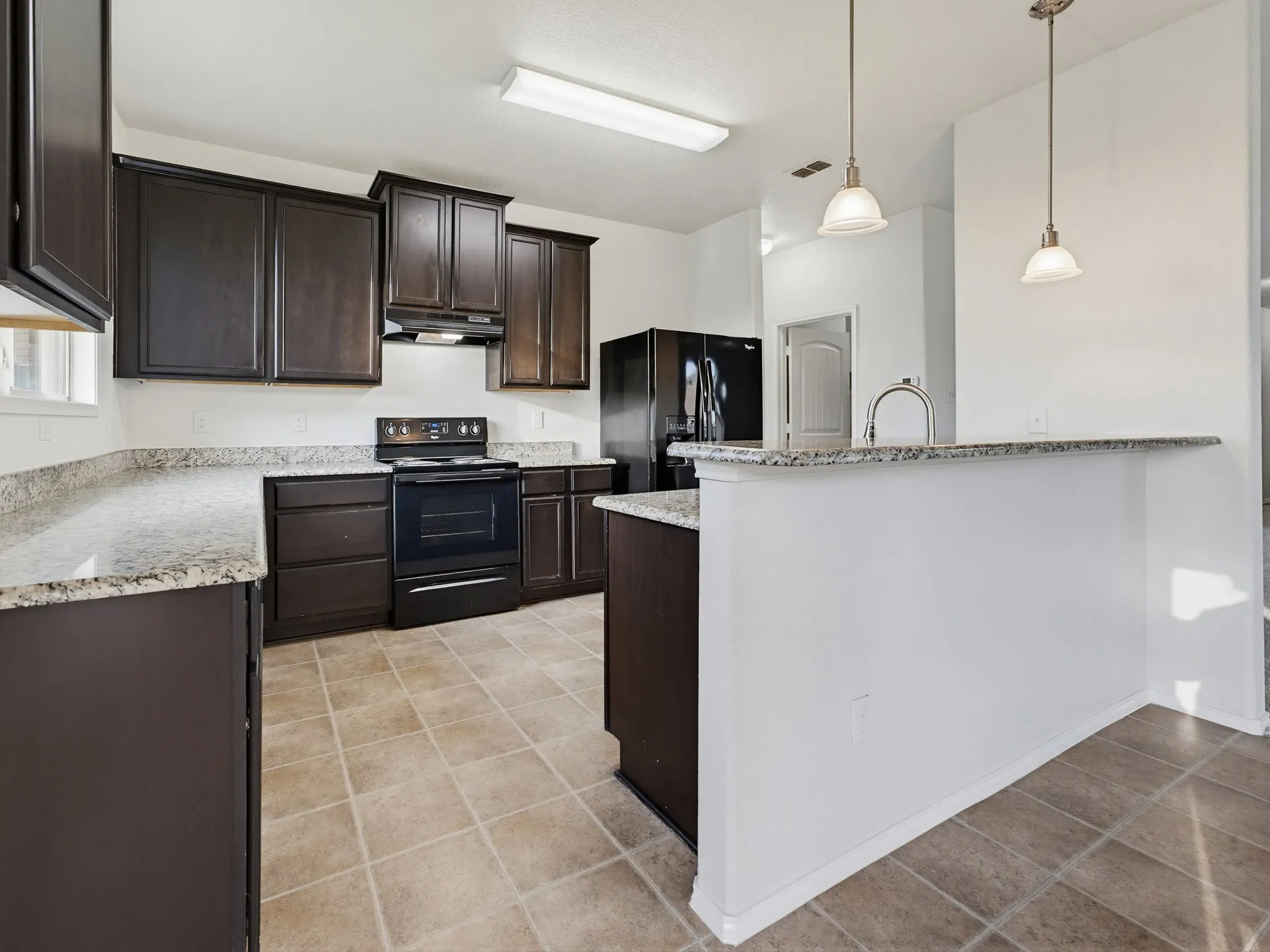 Single Family Residence For Sale in Tarrant County , 4221 Aldridge Lane, Fort Worth, Texas 76036, 4 Bedroom, 2 Bathroom, 2 Garage spaces, 1,875 Sqft, built in 2016, mls#21284779, Real Estate Agent in Fort Worth, Homes For Sale in Tarrant county, Homes For Sale in Fort Worth, Realtor in Fort Worth Texas, Real Estate Brokerage Independent Realty Texas, Luminita Cordes Realtor