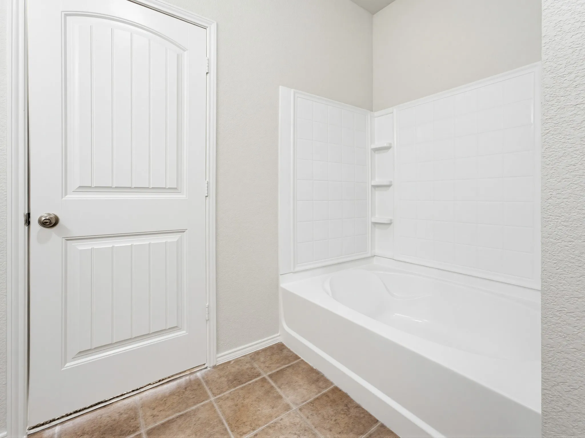 Single Family Residence For Sale in Tarrant County , 4221 Aldridge Lane, Fort Worth, Texas 76036, 4 Bedroom, 2 Bathroom, 2 Garage spaces, 1,875 Sqft, built in 2016, mls#21284779, Real Estate Agent in Fort Worth, Homes For Sale in Tarrant county, Homes For Sale in Fort Worth, Realtor in Fort Worth Texas, Real Estate Brokerage Independent Realty Texas, Luminita Cordes Realtor