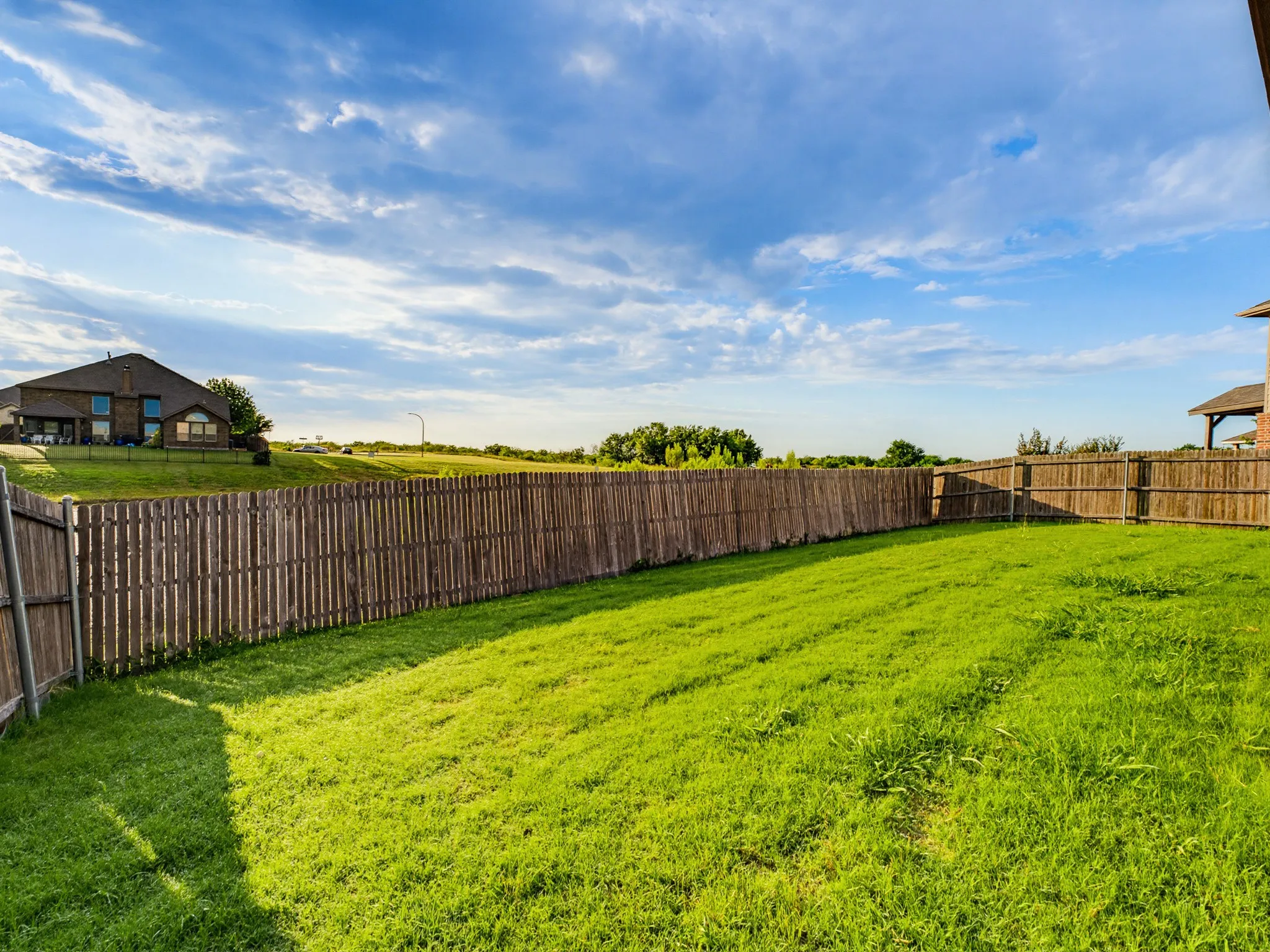 Single Family Residence For Sale in Tarrant County , 4221 Aldridge Lane, Fort Worth, Texas 76036, 4 Bedroom, 2 Bathroom, 2 Garage spaces, 1,875 Sqft, built in 2016, mls#21284779, Real Estate Agent in Fort Worth, Homes For Sale in Tarrant county, Homes For Sale in Fort Worth, Realtor in Fort Worth Texas, Real Estate Brokerage Independent Realty Texas, Luminita Cordes Realtor