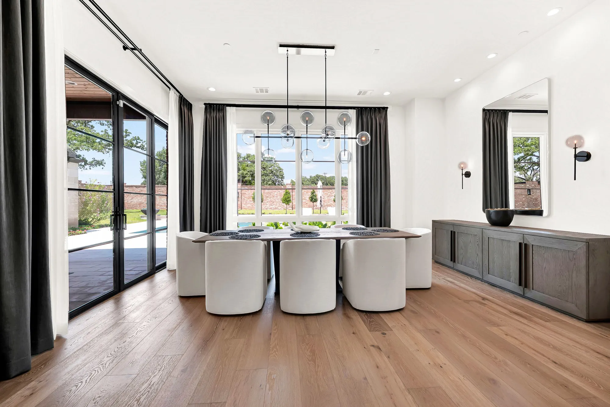 Single Family Residence For Sale in Tarrant County , 2500 Park Grove Loop, Southlake, Texas 76092, 4 Bedrooms, 7 Bathrooms, 3 Garage spaces, 5,607 Sqft, built in 2021, Price $3,400,000, mls#21279713, Real Estate Agent in Southlake, Homes For Sale in Tarrant county, Homes For Sale in Southlake, Realtor in Southlake Texas, Real Estate Brokerage Independent Realty Texas, Luminita Cordes Realtor