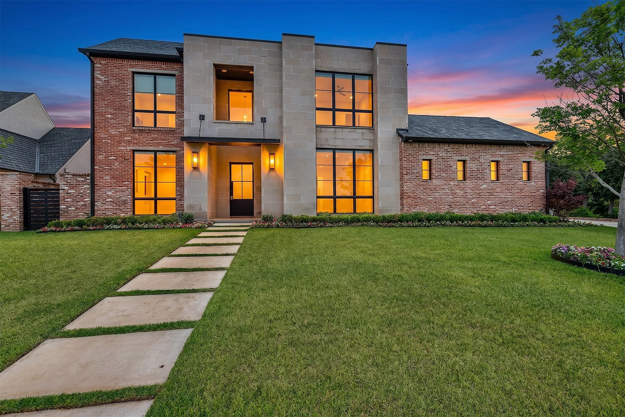 Single Family Residence For Sale in Tarrant County , 2500 Park Grove Loop, Southlake, Texas 76092, 4 Bedrooms, 7 Bathrooms, 3 Garage spaces, 5,607 Sqft, built in 2021, Price $3,400,000, mls#21279713, Real Estate Agent in Southlake, Homes For Sale in Tarrant county, Homes For Sale in Southlake, Realtor in Southlake Texas, Real Estate Brokerage Independent Realty Texas, Luminita Cordes Realtor
