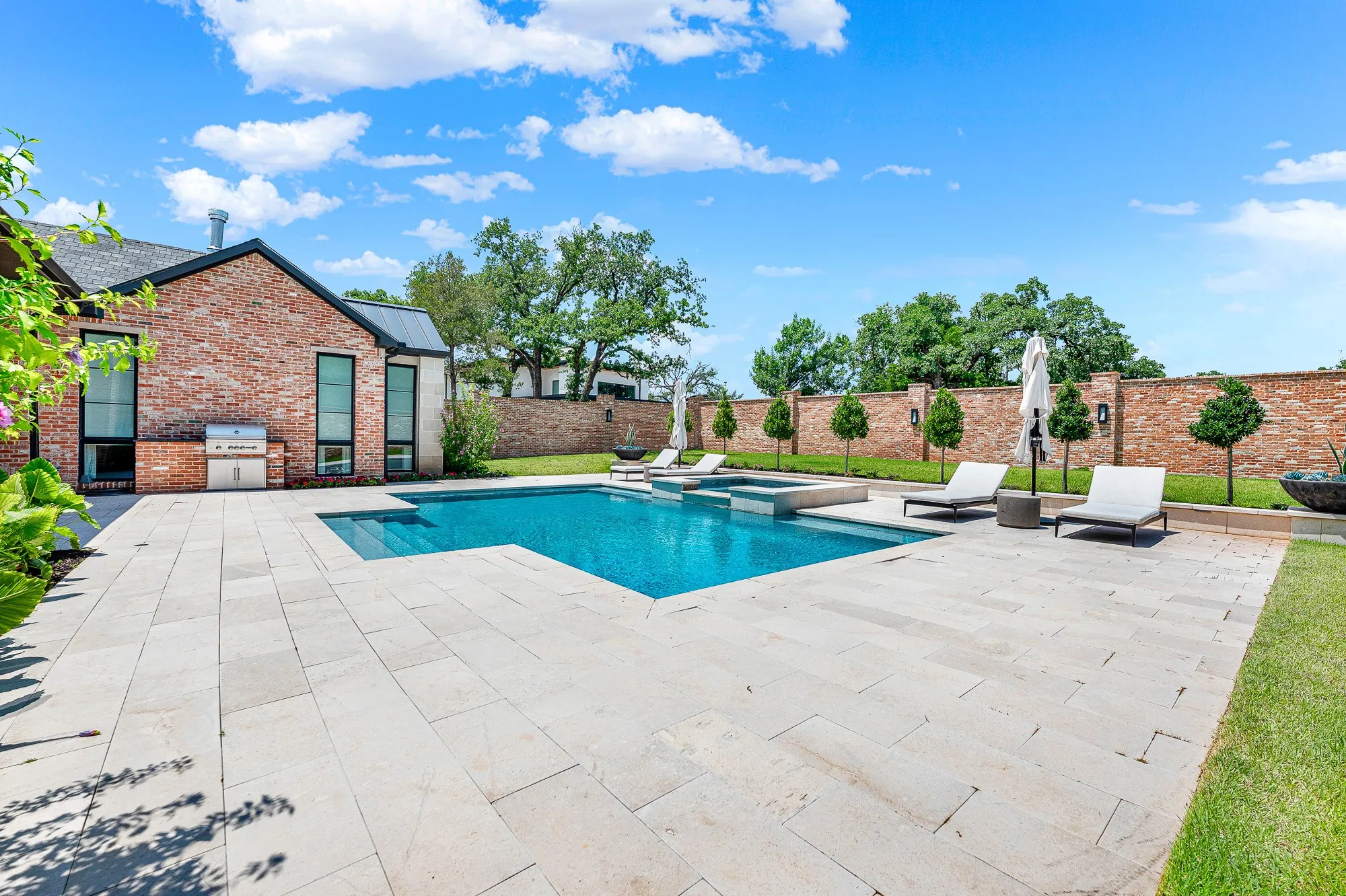 Single Family Residence For Sale in Tarrant County , 2500 Park Grove Loop, Southlake, Texas 76092, 4 Bedrooms, 7 Bathrooms, 3 Garage spaces, 5,607 Sqft, built in 2021, Price $3,400,000, mls#21279713, Real Estate Agent in Southlake, Homes For Sale in Tarrant county, Homes For Sale in Southlake, Realtor in Southlake Texas, Real Estate Brokerage Independent Realty Texas, Luminita Cordes Realtor