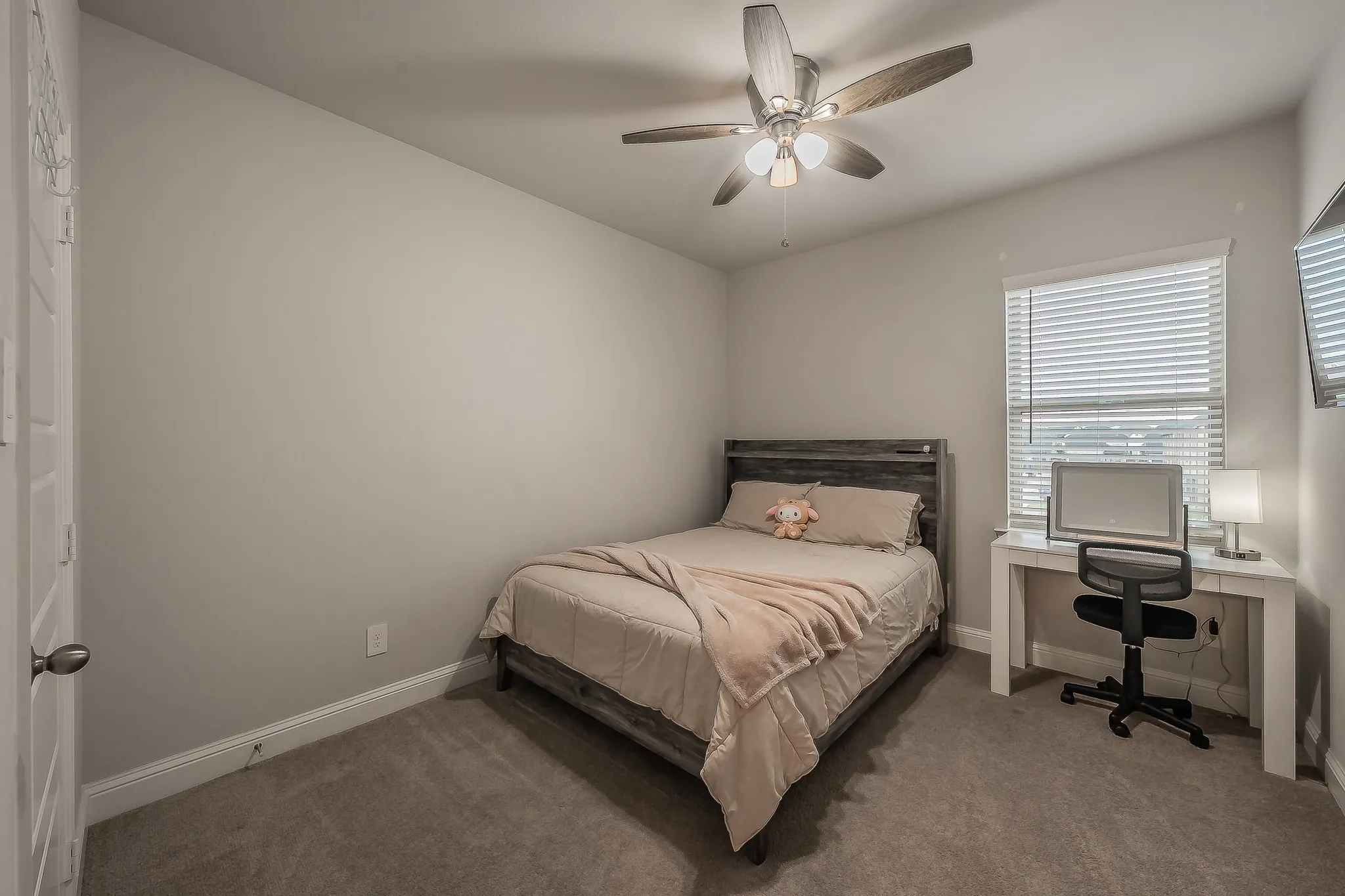 Townhouse For Sale in Dallas County , 12933 Couture Drive, Farmers Branch, Texas 75234, 3 Bedroom, 3 Bathroom, 2 Garage spaces, 1,866 Sqft, built in 2022, mls#21283828, Real Estate Agent in Farmers Branch, Homes For Sale in Dallas county, Homes For Sale in Farmers Branch, Realtor in Farmers Branch Texas, Real Estate Brokerage Independent Realty Texas, Luminita Cordes Realtor