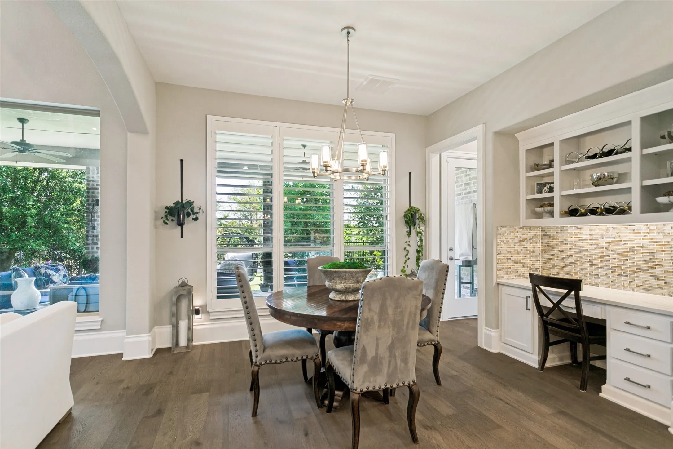Breakfast area
