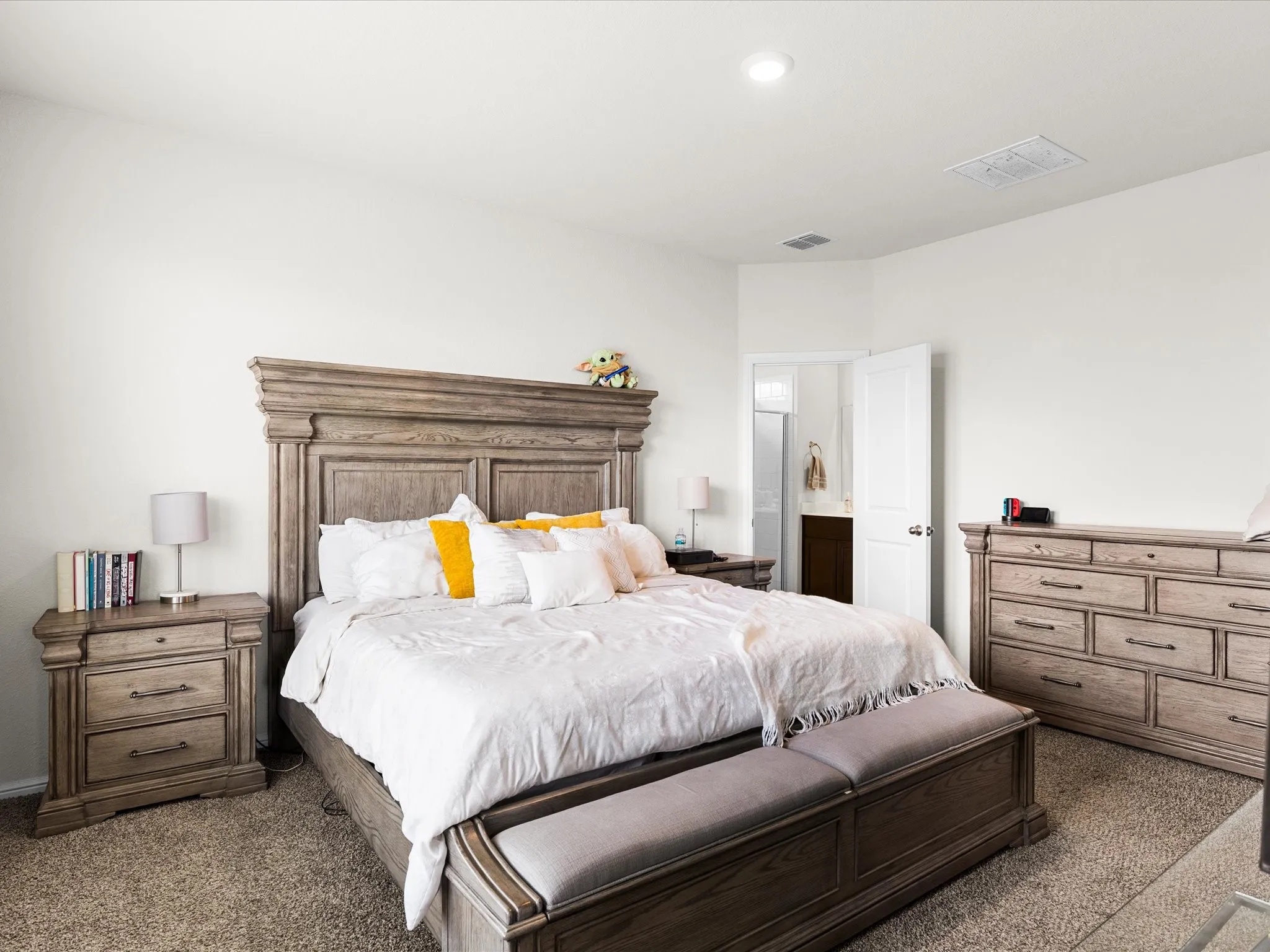 Single Family Residence For Sale in Tarrant County , 6221 Flour Mill Run, Fort Worth, Texas 76179, 5 Bedroom, 2 Bathroom, 2 Garage spaces, 2,113 Sqft, built in 2022, mls#21283523, Real Estate Agent in Fort Worth, Homes For Sale in Tarrant county, Homes For Sale in Fort Worth, Realtor in Fort Worth Texas, Real Estate Brokerage Independent Realty Texas, Luminita Cordes Realtor
