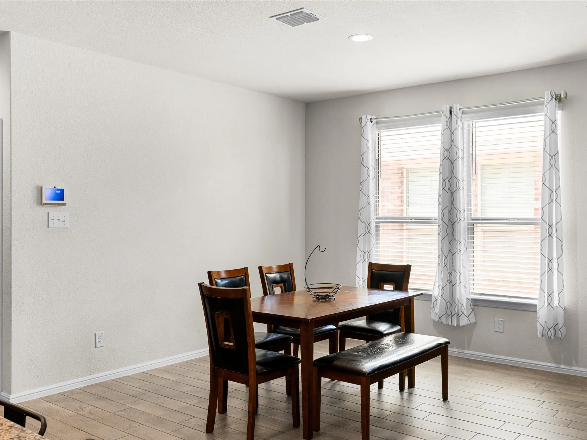 Single Family Residence For Sale in Tarrant County , 6221 Flour Mill Run, Fort Worth, Texas 76179, 5 Bedroom, 2 Bathroom, 2 Garage spaces, 2,113 Sqft, built in 2022, mls#21283523, Real Estate Agent in Fort Worth, Homes For Sale in Tarrant county, Homes For Sale in Fort Worth, Realtor in Fort Worth Texas, Real Estate Brokerage Independent Realty Texas, Luminita Cordes Realtor