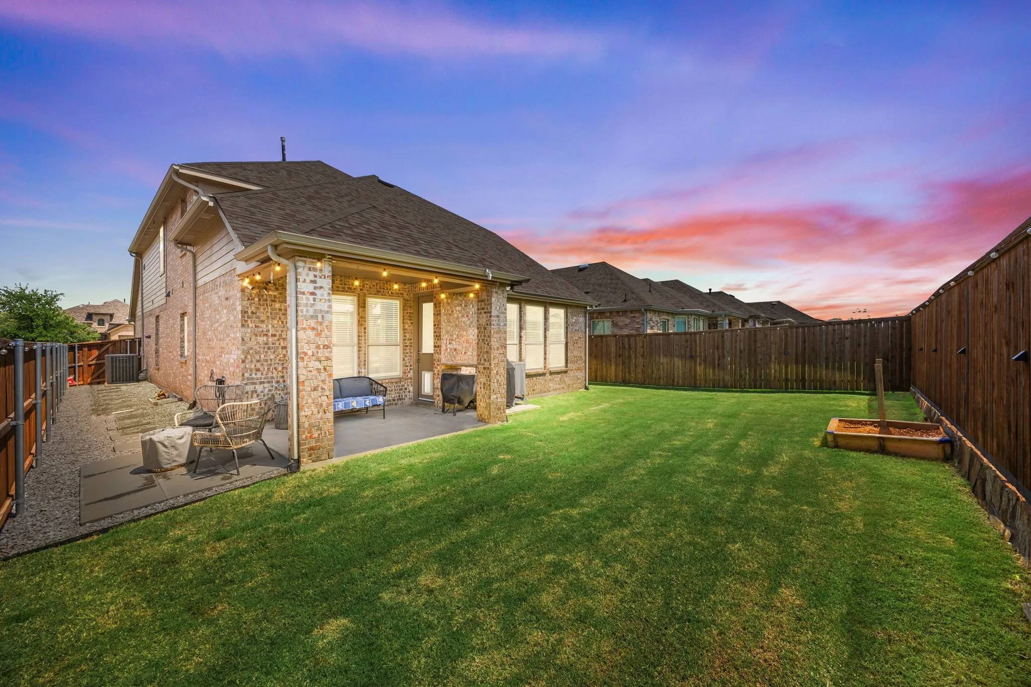 Single Family Residence For Sale in Denton County , 1508 Shire Drive, Aubrey, Texas 76227, 4 Bedroom, 3 Bathroom, 2 Garage spaces, 2,372 Sqft, built in 2020, mls#21282456, Real Estate Agent in Aubrey, Homes For Sale in Denton county, Homes For Sale in Aubrey, Realtor in Aubrey Texas, Real Estate Brokerage Independent Realty Texas, Luminita Cordes Realtor
