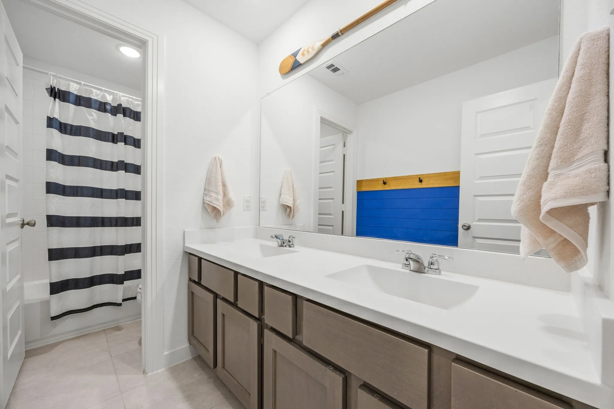 Single Family Residence For Sale in Denton County , 1508 Shire Drive, Aubrey, Texas 76227, 4 Bedroom, 3 Bathroom, 2 Garage spaces, 2,372 Sqft, built in 2020, mls#21282456, Real Estate Agent in Aubrey, Homes For Sale in Denton county, Homes For Sale in Aubrey, Realtor in Aubrey Texas, Real Estate Brokerage Independent Realty Texas, Luminita Cordes Realtor
