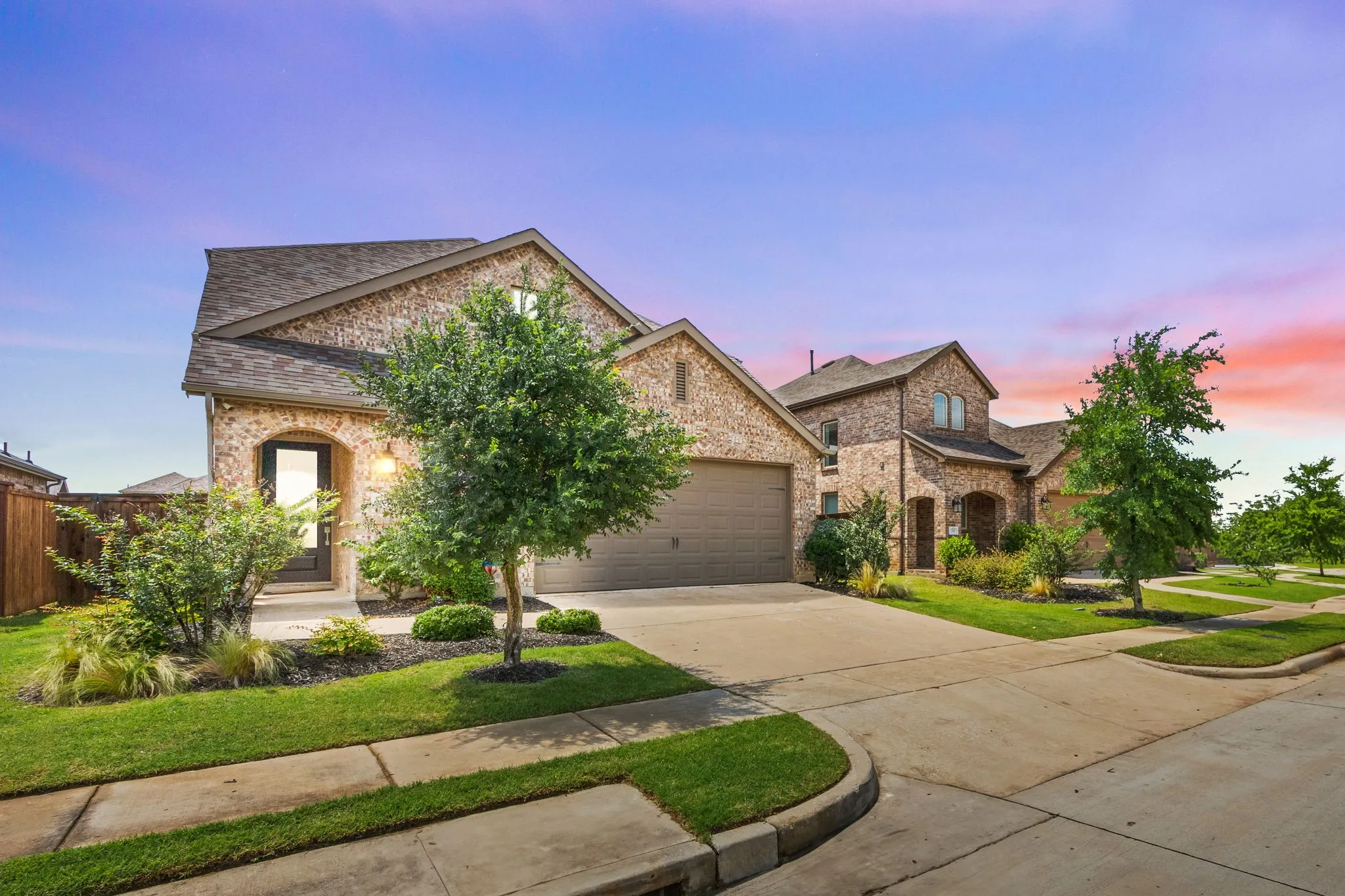Single Family Residence For Sale in Denton County , 1508 Shire Drive, Aubrey, Texas 76227, 4 Bedroom, 3 Bathroom, 2 Garage spaces, 2,372 Sqft, built in 2020, mls#21282456, Real Estate Agent in Aubrey, Homes For Sale in Denton county, Homes For Sale in Aubrey, Realtor in Aubrey Texas, Real Estate Brokerage Independent Realty Texas, Luminita Cordes Realtor