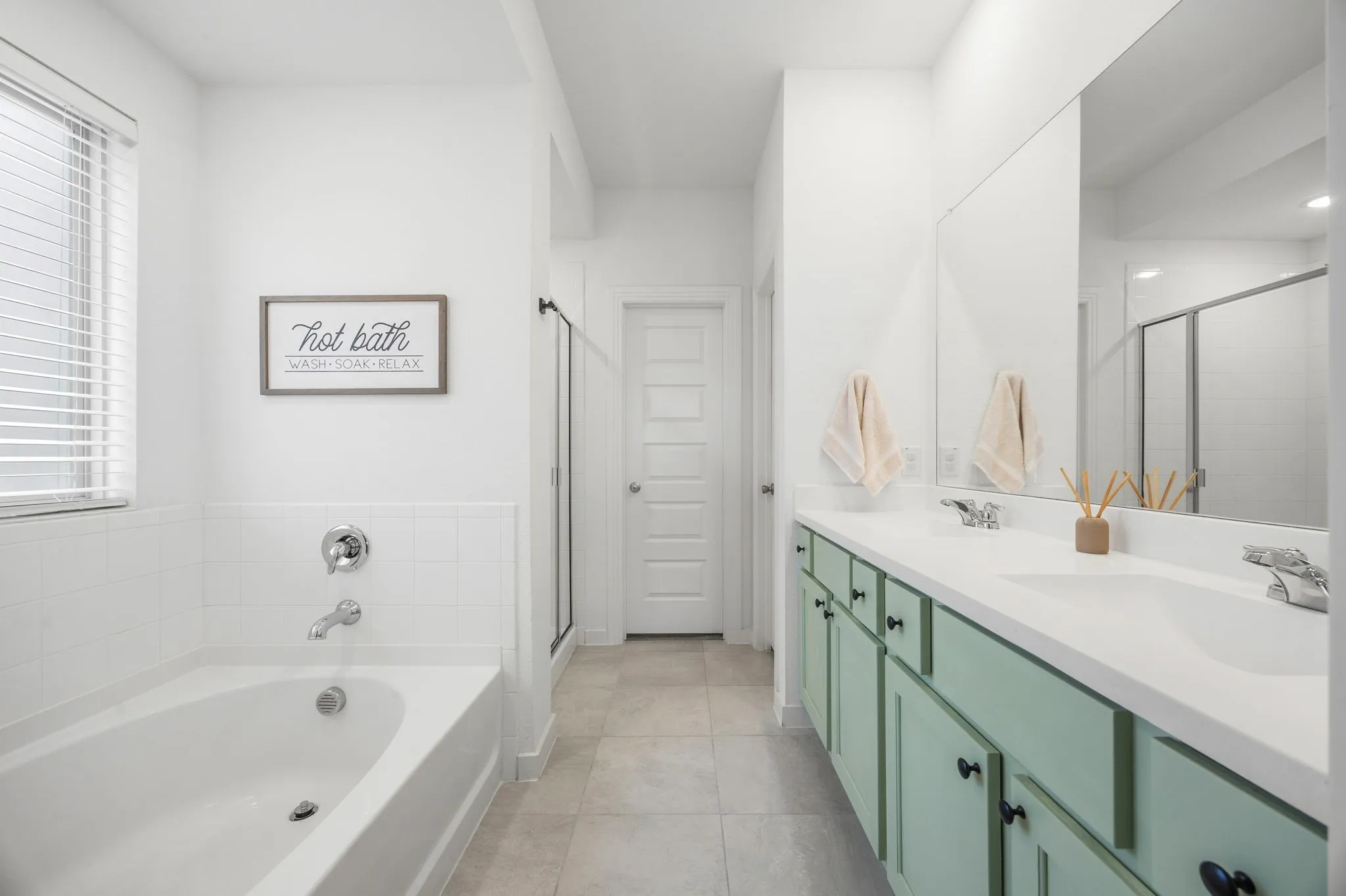 Single Family Residence For Sale in Denton County , 1508 Shire Drive, Aubrey, Texas 76227, 4 Bedroom, 3 Bathroom, 2 Garage spaces, 2,372 Sqft, built in 2020, mls#21282456, Real Estate Agent in Aubrey, Homes For Sale in Denton county, Homes For Sale in Aubrey, Realtor in Aubrey Texas, Real Estate Brokerage Independent Realty Texas, Luminita Cordes Realtor