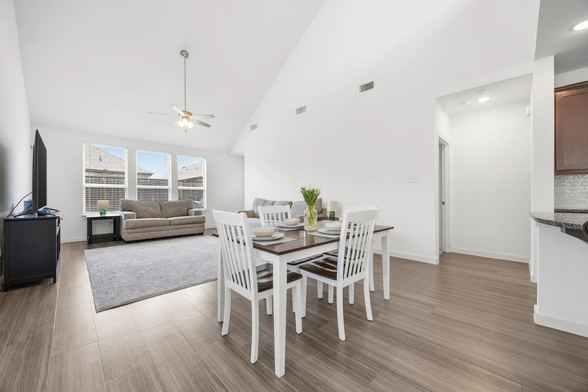 Single Family Residence For Sale in Denton County , 1508 Shire Drive, Aubrey, Texas 76227, 4 Bedroom, 3 Bathroom, 2 Garage spaces, 2,372 Sqft, built in 2020, mls#21282456, Real Estate Agent in Aubrey, Homes For Sale in Denton county, Homes For Sale in Aubrey, Realtor in Aubrey Texas, Real Estate Brokerage Independent Realty Texas, Luminita Cordes Realtor