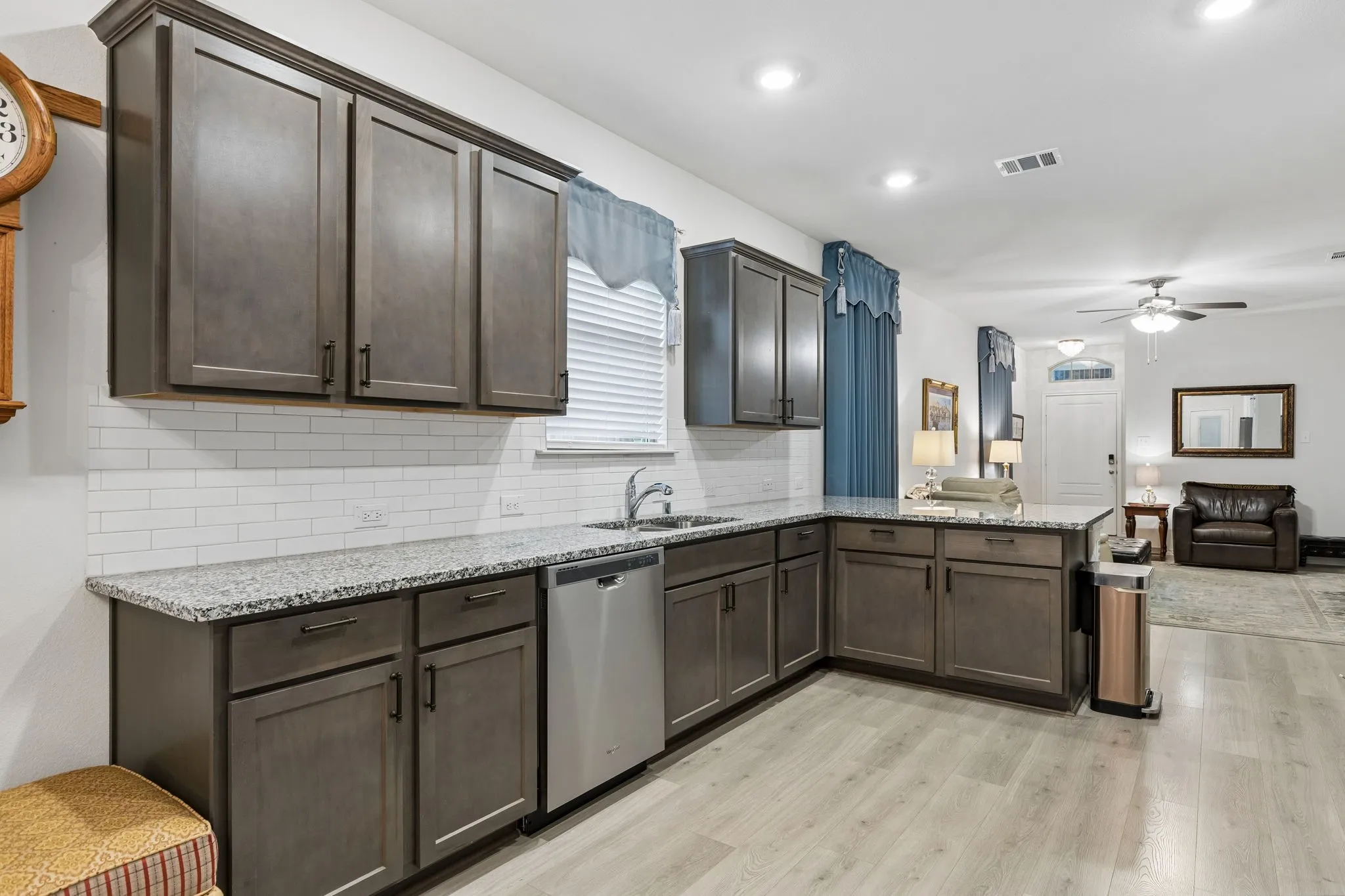 Single Family Residence For Sale in Collin County , 1537 Princeton Drive, Celina, Texas 75009, 3 Bedroom, 2 Bathroom, 2 Garage spaces, 1,532 Sqft, built in 2021, mls#21284688, Real Estate Agent in Celina, Homes For Sale in Collin county, Homes For Sale in Celina, Realtor in Celina Texas, Real Estate Brokerage Independent Realty Texas, Luminita Cordes Realtor