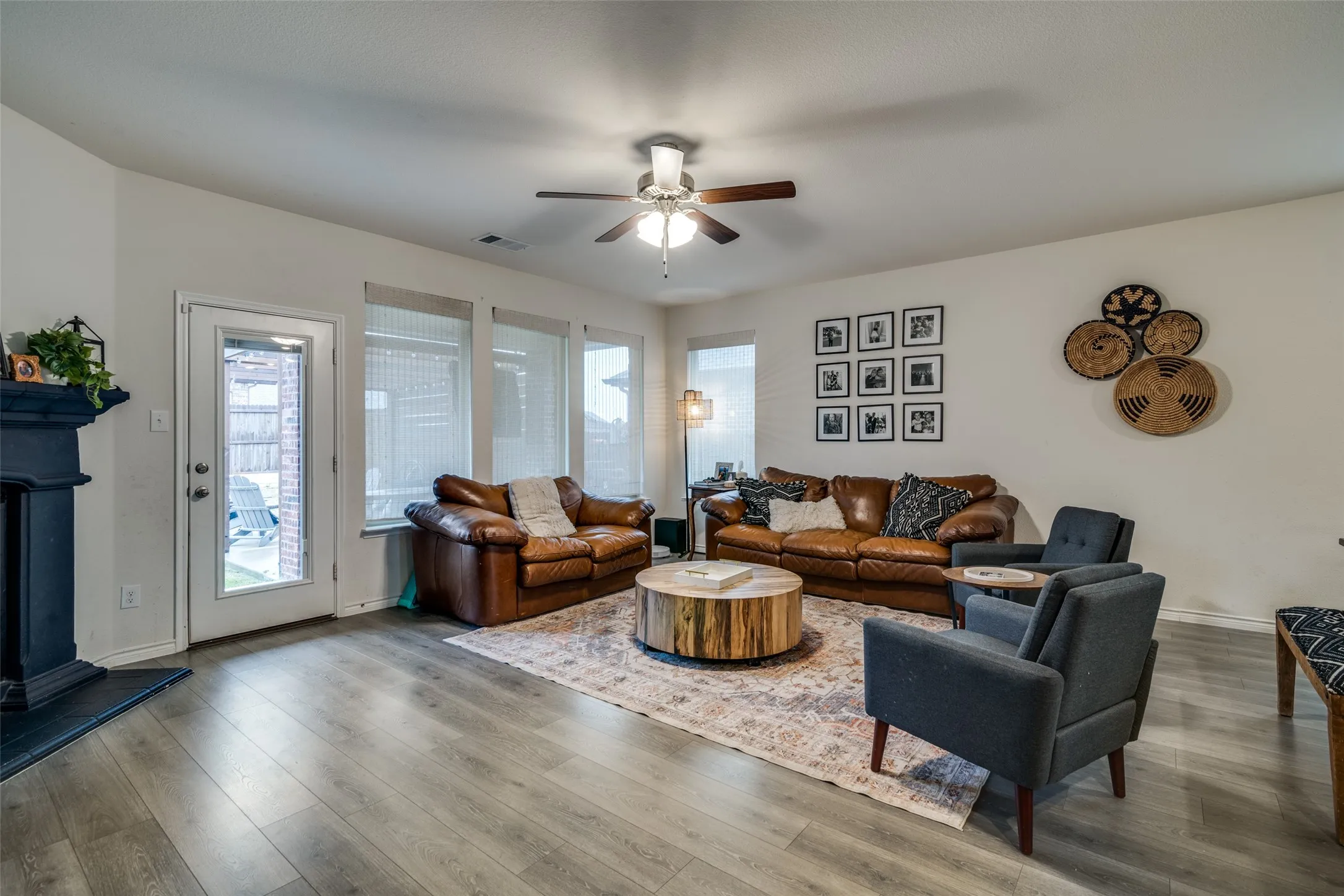 Single Family Residence For Sale in Kaufman County , 2053 Tahoka Lane, Forney, Texas 75126, 4 Bedrooms, 3 Bathrooms, 2 Garage spaces, 2,740 Sqft, built in 2020, Price $398,000, mls#21284823, Real Estate Agent in Forney, Homes For Sale in Kaufman county, Homes For Sale in Forney, Realtor in Forney Texas, Real Estate Brokerage Independent Realty Texas, Luminita Cordes Realtor