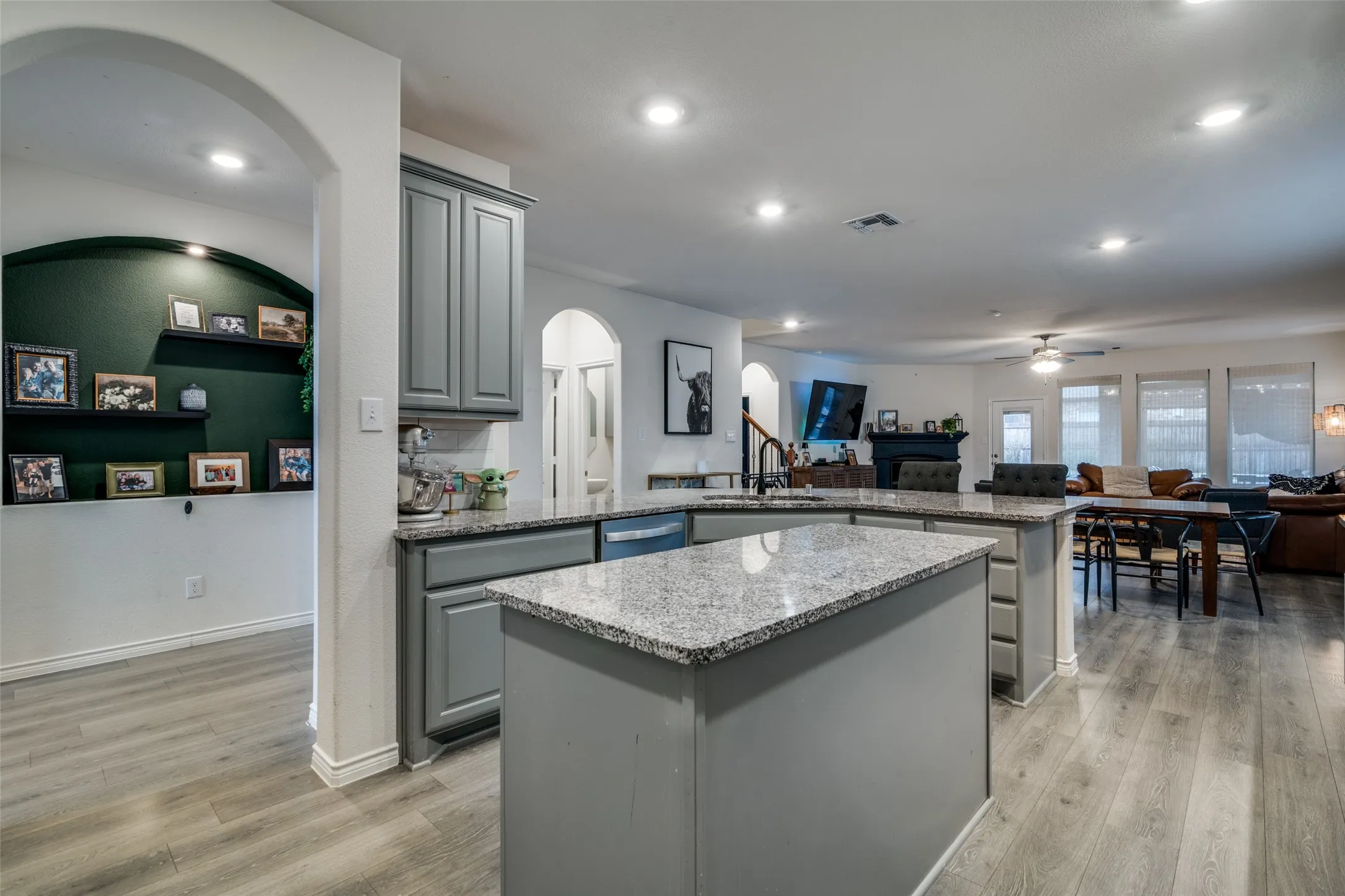 Single Family Residence For Sale in Kaufman County , 2053 Tahoka Lane, Forney, Texas 75126, 4 Bedrooms, 3 Bathrooms, 2 Garage spaces, 2,740 Sqft, built in 2020, Price $398,000, mls#21284823, Real Estate Agent in Forney, Homes For Sale in Kaufman county, Homes For Sale in Forney, Realtor in Forney Texas, Real Estate Brokerage Independent Realty Texas, Luminita Cordes Realtor