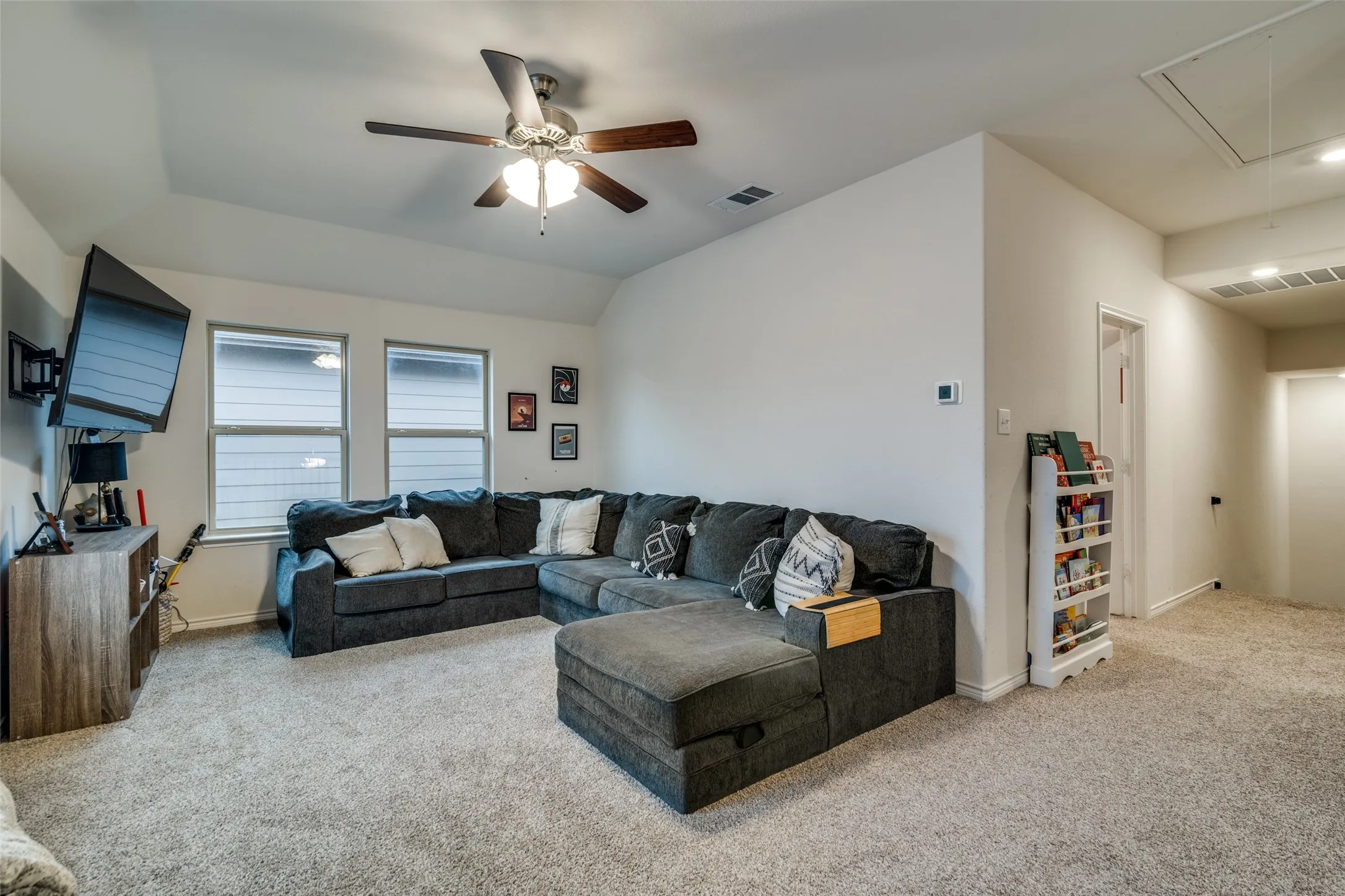 Single Family Residence For Sale in Kaufman County , 2053 Tahoka Lane, Forney, Texas 75126, 4 Bedrooms, 3 Bathrooms, 2 Garage spaces, 2,740 Sqft, built in 2020, Price $398,000, mls#21284823, Real Estate Agent in Forney, Homes For Sale in Kaufman county, Homes For Sale in Forney, Realtor in Forney Texas, Real Estate Brokerage Independent Realty Texas, Luminita Cordes Realtor