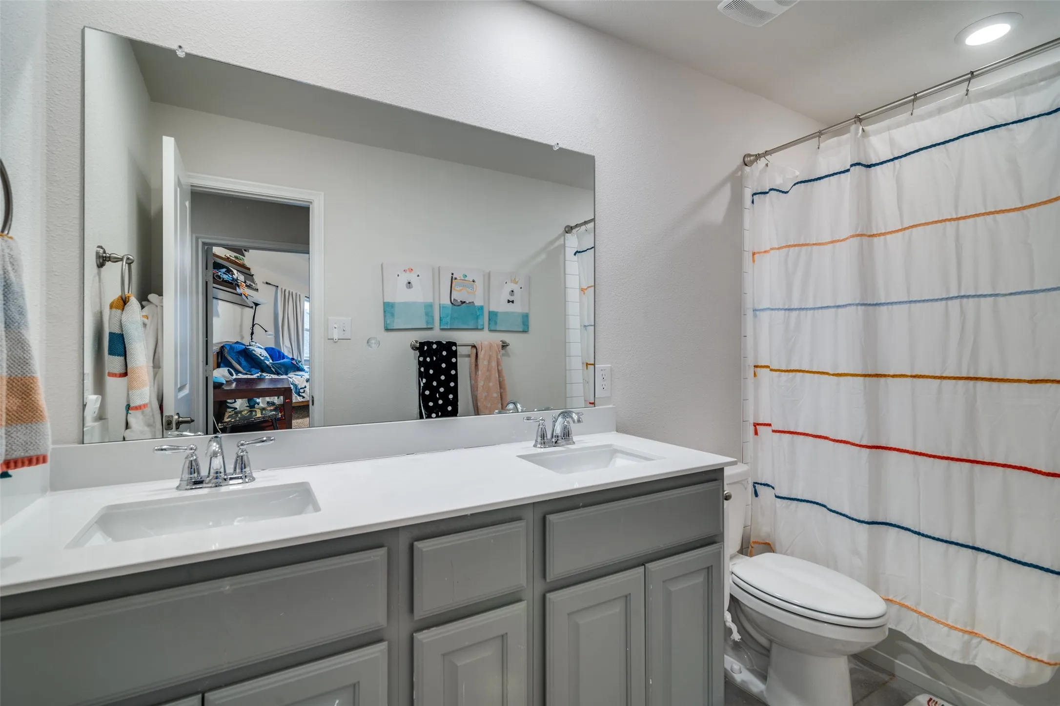 Single Family Residence For Sale in Kaufman County , 2053 Tahoka Lane, Forney, Texas 75126, 4 Bedrooms, 3 Bathrooms, 2 Garage spaces, 2,740 Sqft, built in 2020, Price $398,000, mls#21284823, Real Estate Agent in Forney, Homes For Sale in Kaufman county, Homes For Sale in Forney, Realtor in Forney Texas, Real Estate Brokerage Independent Realty Texas, Luminita Cordes Realtor