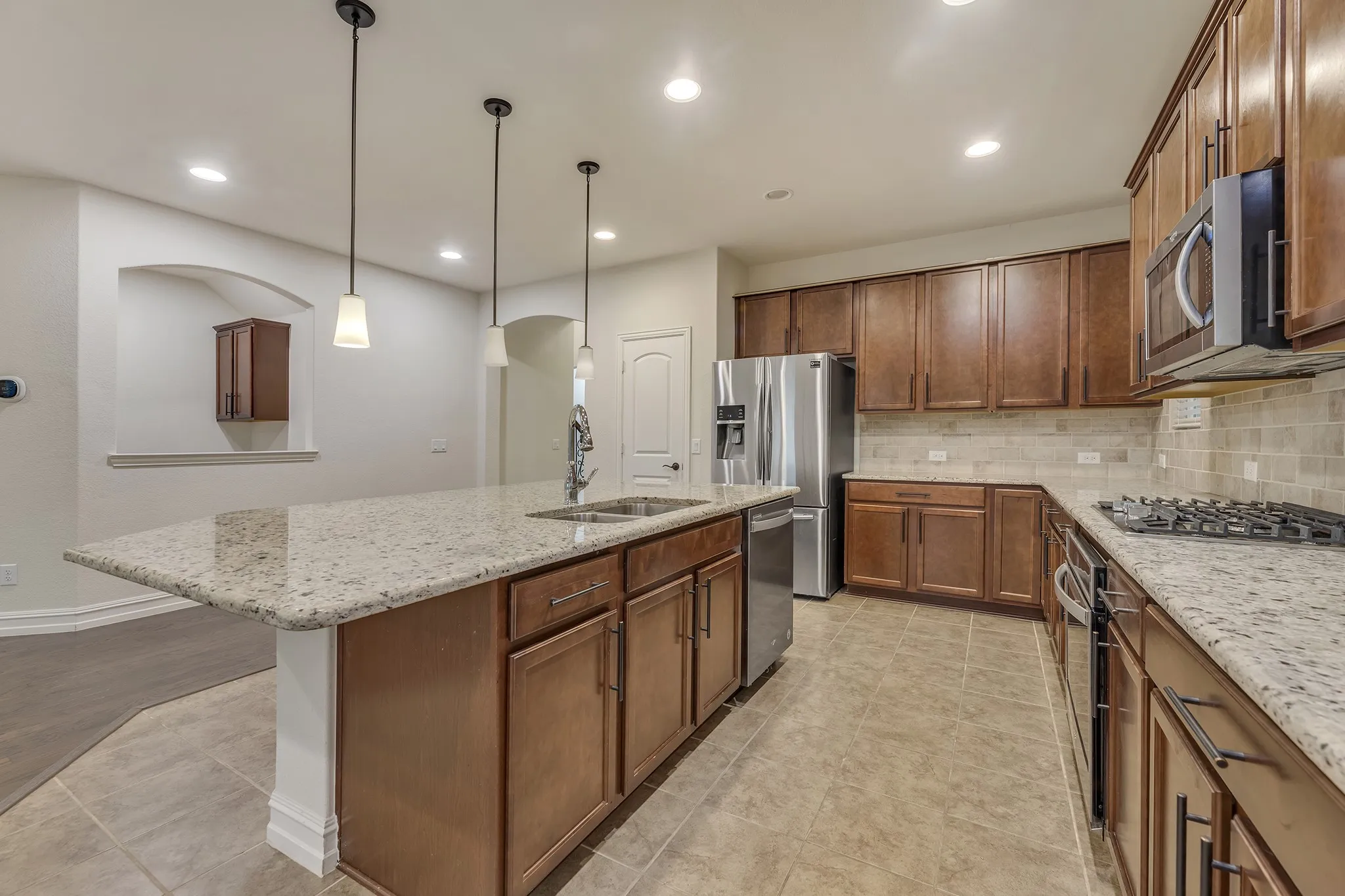 Single Family Residence For Sale in Collin County , 1621 Breezy Bay Court, Wylie, Texas 75098, 4 Bedroom, 3 Bathroom, 2 Garage spaces, 3,400 Sqft, built in 2018, mls#21281175, Real Estate Agent in Wylie, Homes For Sale in Collin county, Homes For Sale in Wylie, Realtor in Wylie Texas, Real Estate Brokerage Independent Realty Texas, Luminita Cordes Realtor