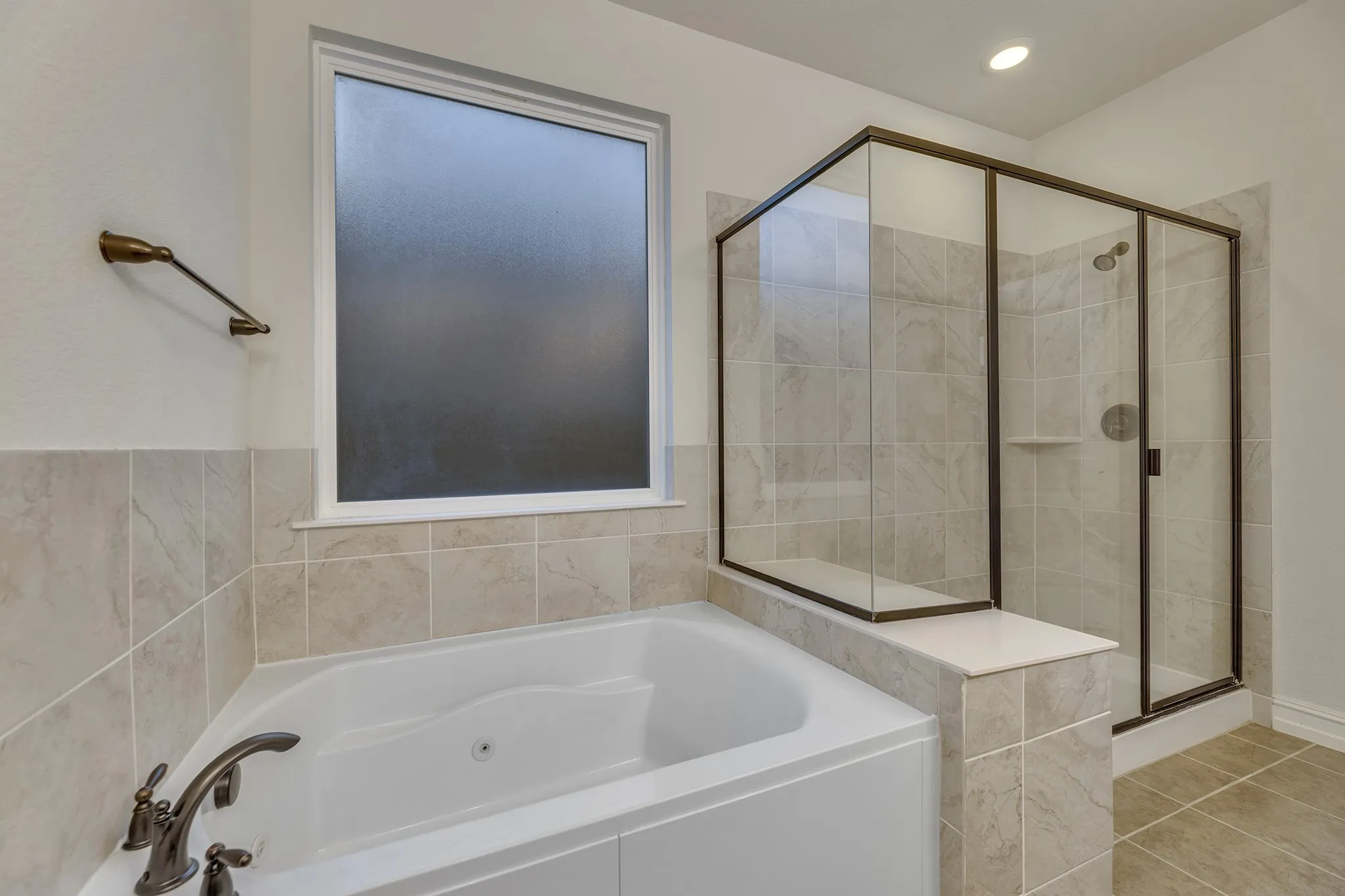 Single Family Residence For Sale in Collin County , 1621 Breezy Bay Court, Wylie, Texas 75098, 4 Bedroom, 3 Bathroom, 2 Garage spaces, 3,400 Sqft, built in 2018, mls#21281175, Real Estate Agent in Wylie, Homes For Sale in Collin county, Homes For Sale in Wylie, Realtor in Wylie Texas, Real Estate Brokerage Independent Realty Texas, Luminita Cordes Realtor