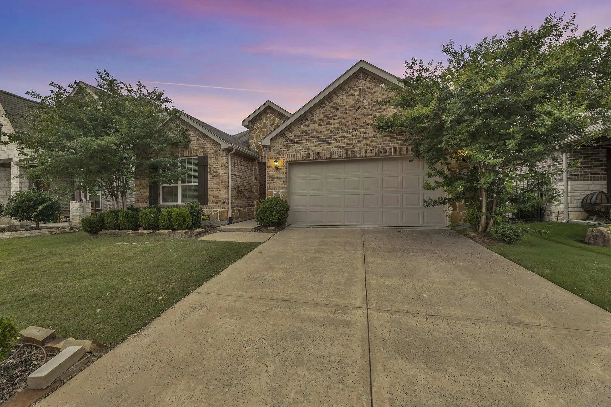 Single Family Residence For Sale in Collin County , 1621 Breezy Bay Court, Wylie, Texas 75098, 4 Bedroom, 3 Bathroom, 2 Garage spaces, 3,400 Sqft, built in 2018, mls#21281175, Real Estate Agent in Wylie, Homes For Sale in Collin county, Homes For Sale in Wylie, Realtor in Wylie Texas, Real Estate Brokerage Independent Realty Texas, Luminita Cordes Realtor
