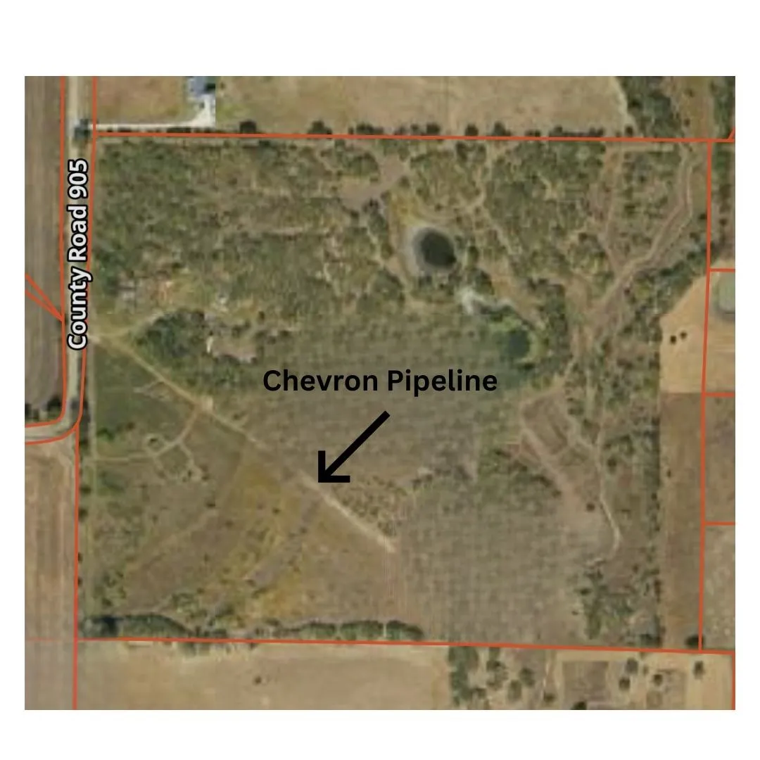 Property Line & Chevron Pipeline Easement
