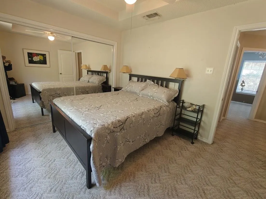 Single Family Residence For Sale in Dallas County , 5210 Cliff Haven Drive, Dallas, Texas 75236, 4 Bedroom, 3 Bathroom, 2 Garage spaces, 2,964 Sqft, built in 1992, mls#21284809, Real Estate Agent in Dallas, Homes For Sale in Dallas county, Homes For Sale in Dallas, Realtor in Dallas Texas, Real Estate Brokerage Independent Realty Texas, Luminita Cordes Realtor