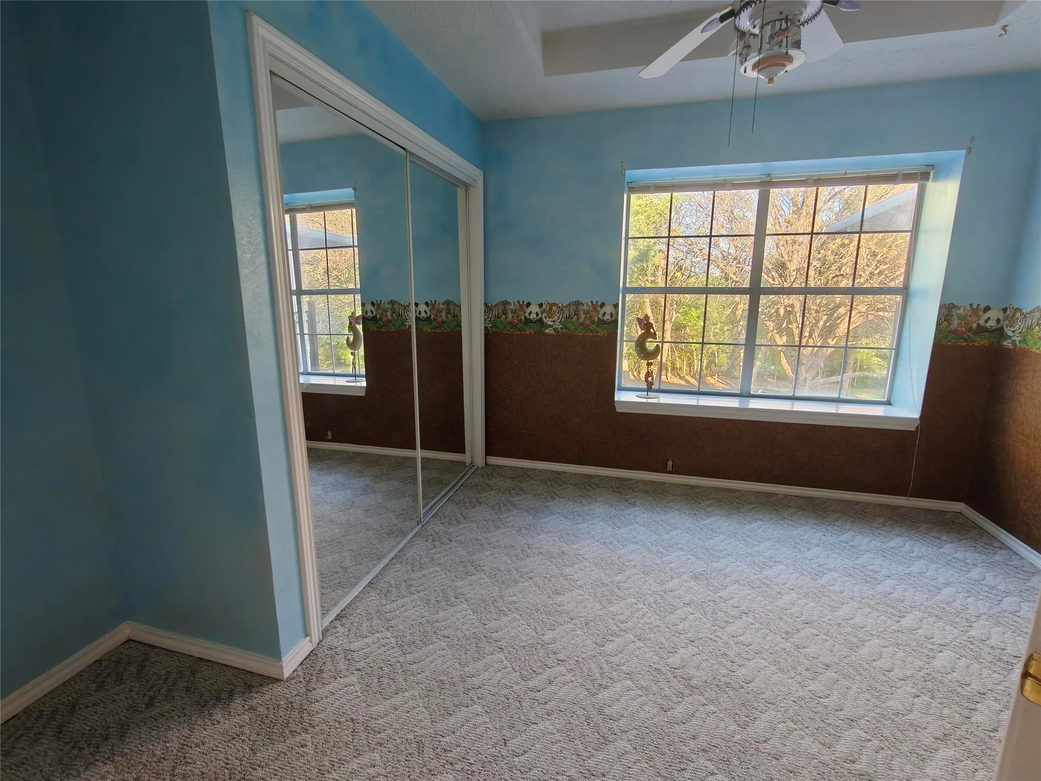 Single Family Residence For Sale in Dallas County , 5210 Cliff Haven Drive, Dallas, Texas 75236, 4 Bedroom, 3 Bathroom, 2 Garage spaces, 2,964 Sqft, built in 1992, mls#21284809, Real Estate Agent in Dallas, Homes For Sale in Dallas county, Homes For Sale in Dallas, Realtor in Dallas Texas, Real Estate Brokerage Independent Realty Texas, Luminita Cordes Realtor