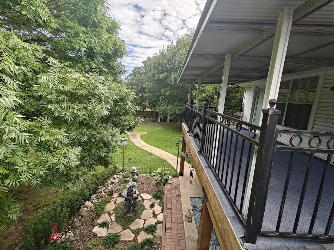 Single Family Residence For Sale in Dallas County , 5210 Cliff Haven Drive, Dallas, Texas 75236, 4 Bedroom, 3 Bathroom, 2 Garage spaces, 2,964 Sqft, built in 1992, mls#21284809, Real Estate Agent in Dallas, Homes For Sale in Dallas county, Homes For Sale in Dallas, Realtor in Dallas Texas, Real Estate Brokerage Independent Realty Texas, Luminita Cordes Realtor