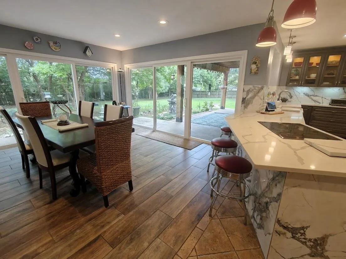 Single Family Residence For Sale in Dallas County , 5210 Cliff Haven Drive, Dallas, Texas 75236, 4 Bedroom, 3 Bathroom, 2 Garage spaces, 2,964 Sqft, built in 1992, mls#21284809, Real Estate Agent in Dallas, Homes For Sale in Dallas county, Homes For Sale in Dallas, Realtor in Dallas Texas, Real Estate Brokerage Independent Realty Texas, Luminita Cordes Realtor