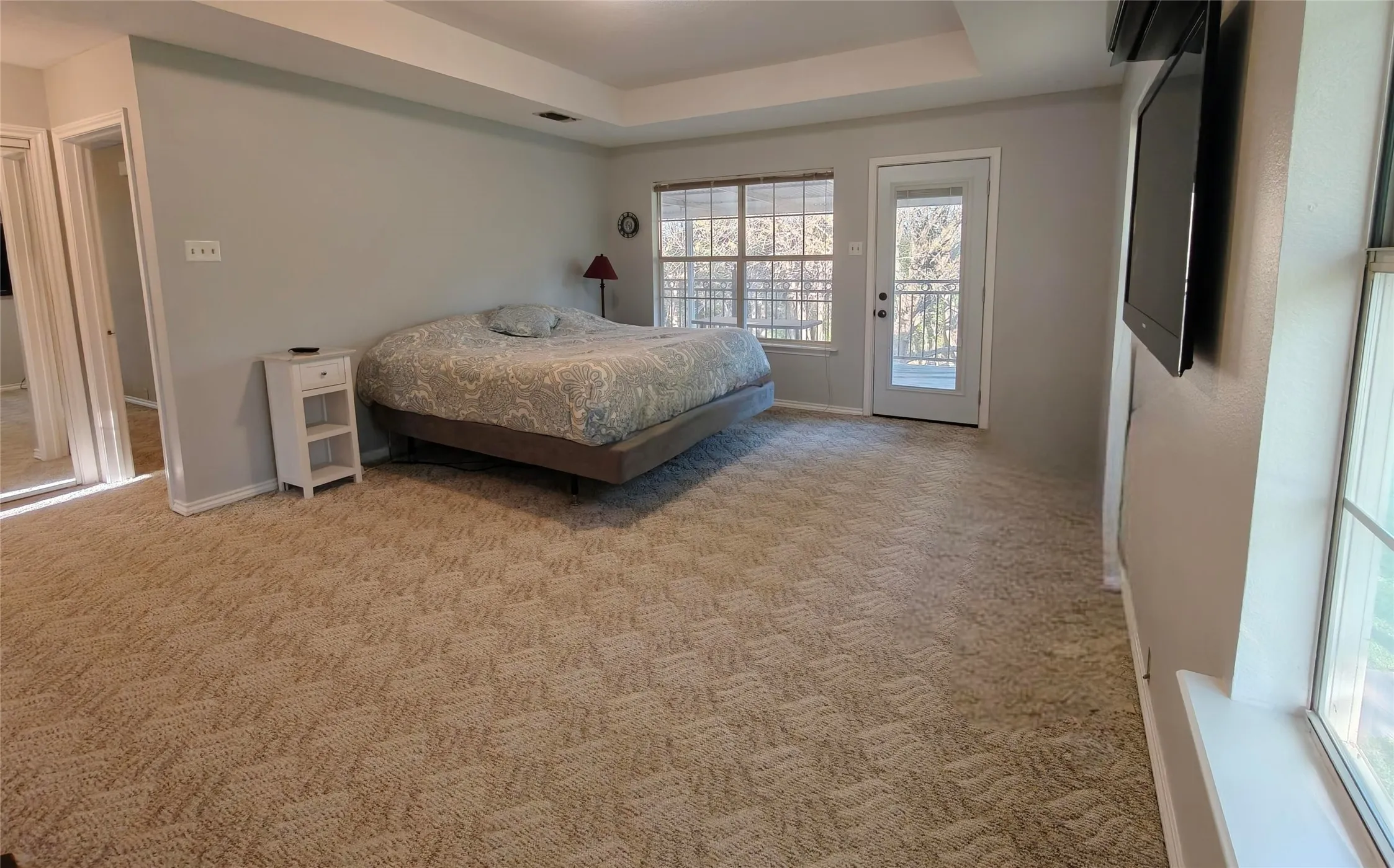 Single Family Residence For Sale in Dallas County , 5210 Cliff Haven Drive, Dallas, Texas 75236, 4 Bedroom, 3 Bathroom, 2 Garage spaces, 2,964 Sqft, built in 1992, mls#21284809, Real Estate Agent in Dallas, Homes For Sale in Dallas county, Homes For Sale in Dallas, Realtor in Dallas Texas, Real Estate Brokerage Independent Realty Texas, Luminita Cordes Realtor