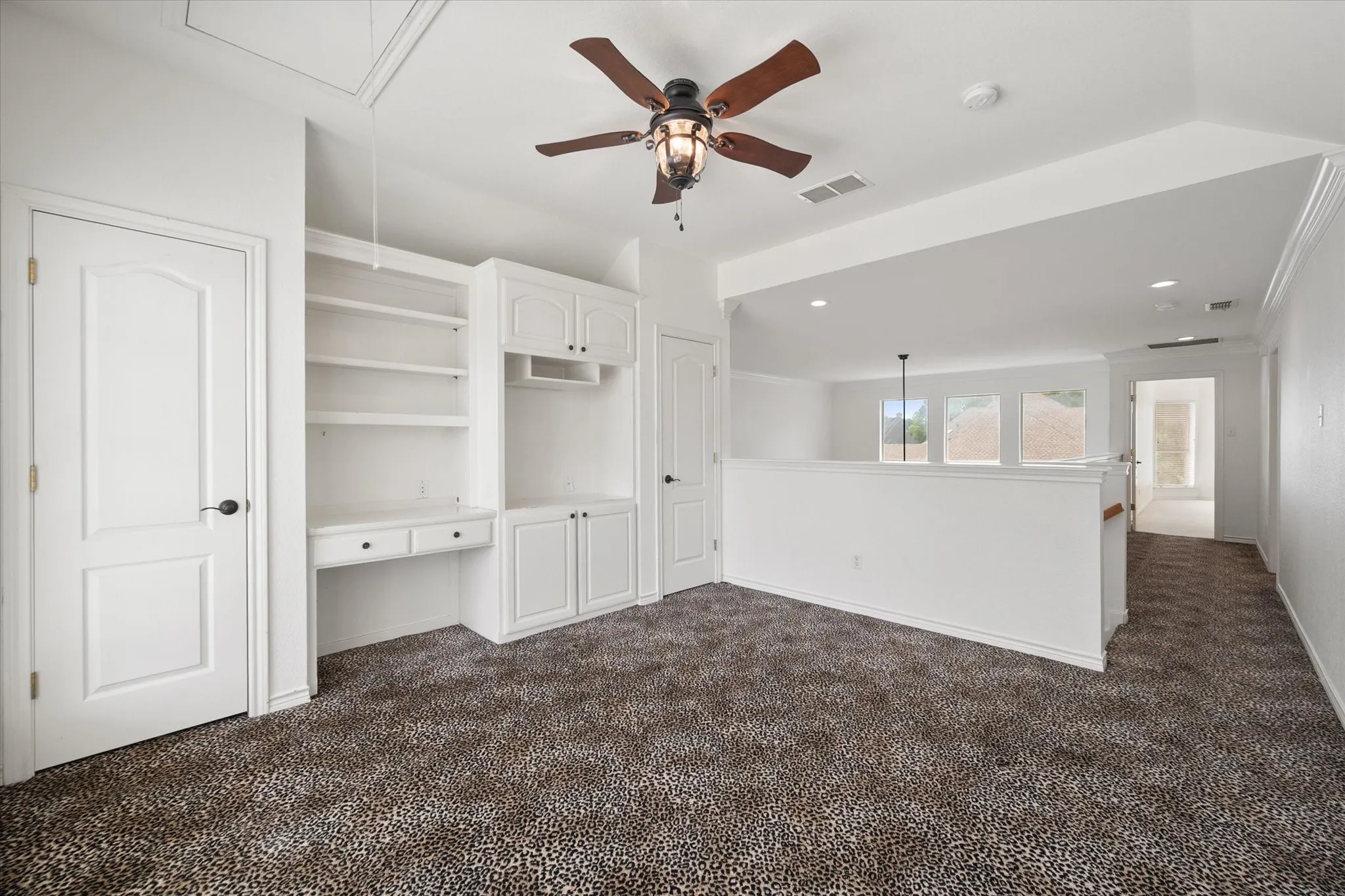 Single Family Residence For Sale in Tarrant County , 1406 Merion Drive, Mansfield, Texas 76063, 4 Bedroom, 3 Bathroom, 2 Garage spaces, 2,688 Sqft, built in 1997, mls#21284854, Real Estate Agent in Mansfield, Homes For Sale in Tarrant county, Homes For Sale in Mansfield, Realtor in Mansfield Texas, Real Estate Brokerage Independent Realty Texas, Luminita Cordes Realtor