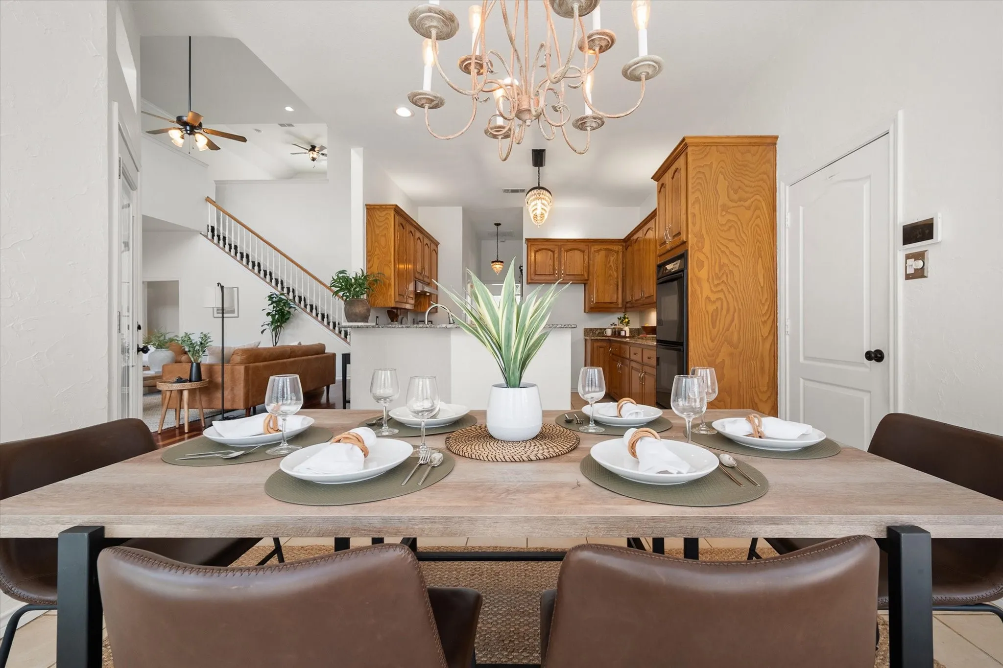 Single Family Residence For Sale in Tarrant County , 1406 Merion Drive, Mansfield, Texas 76063, 4 Bedroom, 3 Bathroom, 2 Garage spaces, 2,688 Sqft, built in 1997, mls#21284854, Real Estate Agent in Mansfield, Homes For Sale in Tarrant county, Homes For Sale in Mansfield, Realtor in Mansfield Texas, Real Estate Brokerage Independent Realty Texas, Luminita Cordes Realtor