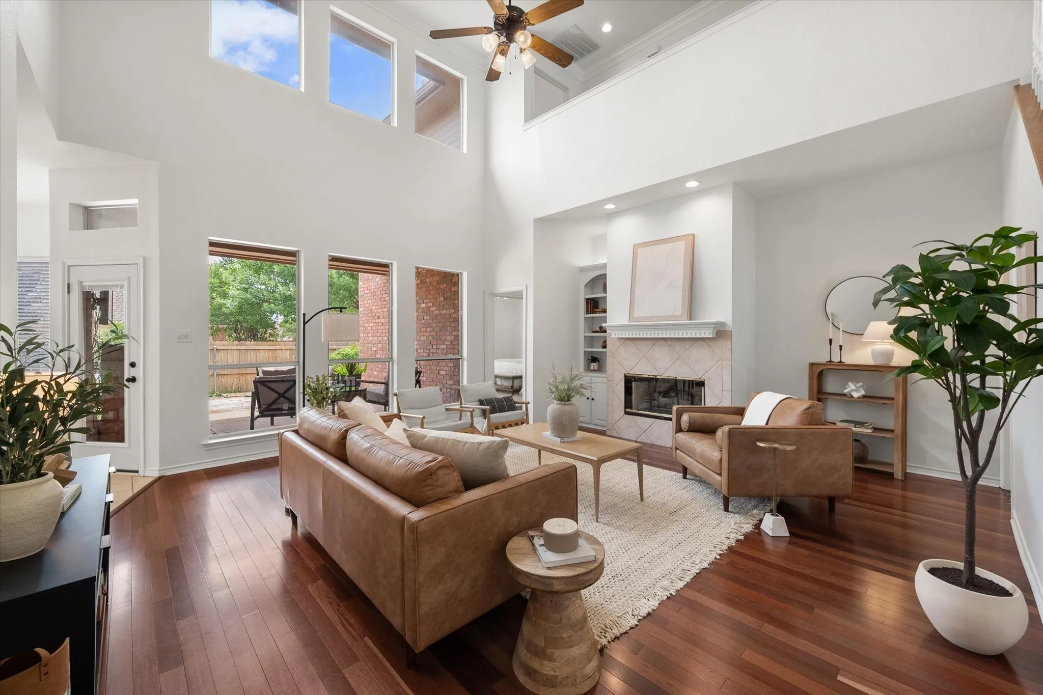 Single Family Residence For Sale in Tarrant County , 1406 Merion Drive, Mansfield, Texas 76063, 4 Bedroom, 3 Bathroom, 2 Garage spaces, 2,688 Sqft, built in 1997, mls#21284854, Real Estate Agent in Mansfield, Homes For Sale in Tarrant county, Homes For Sale in Mansfield, Realtor in Mansfield Texas, Real Estate Brokerage Independent Realty Texas, Luminita Cordes Realtor