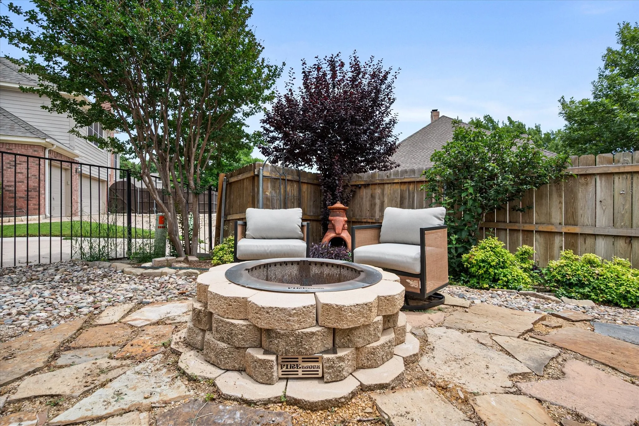 Single Family Residence For Sale in Tarrant County , 1406 Merion Drive, Mansfield, Texas 76063, 4 Bedroom, 3 Bathroom, 2 Garage spaces, 2,688 Sqft, built in 1997, mls#21284854, Real Estate Agent in Mansfield, Homes For Sale in Tarrant county, Homes For Sale in Mansfield, Realtor in Mansfield Texas, Real Estate Brokerage Independent Realty Texas, Luminita Cordes Realtor