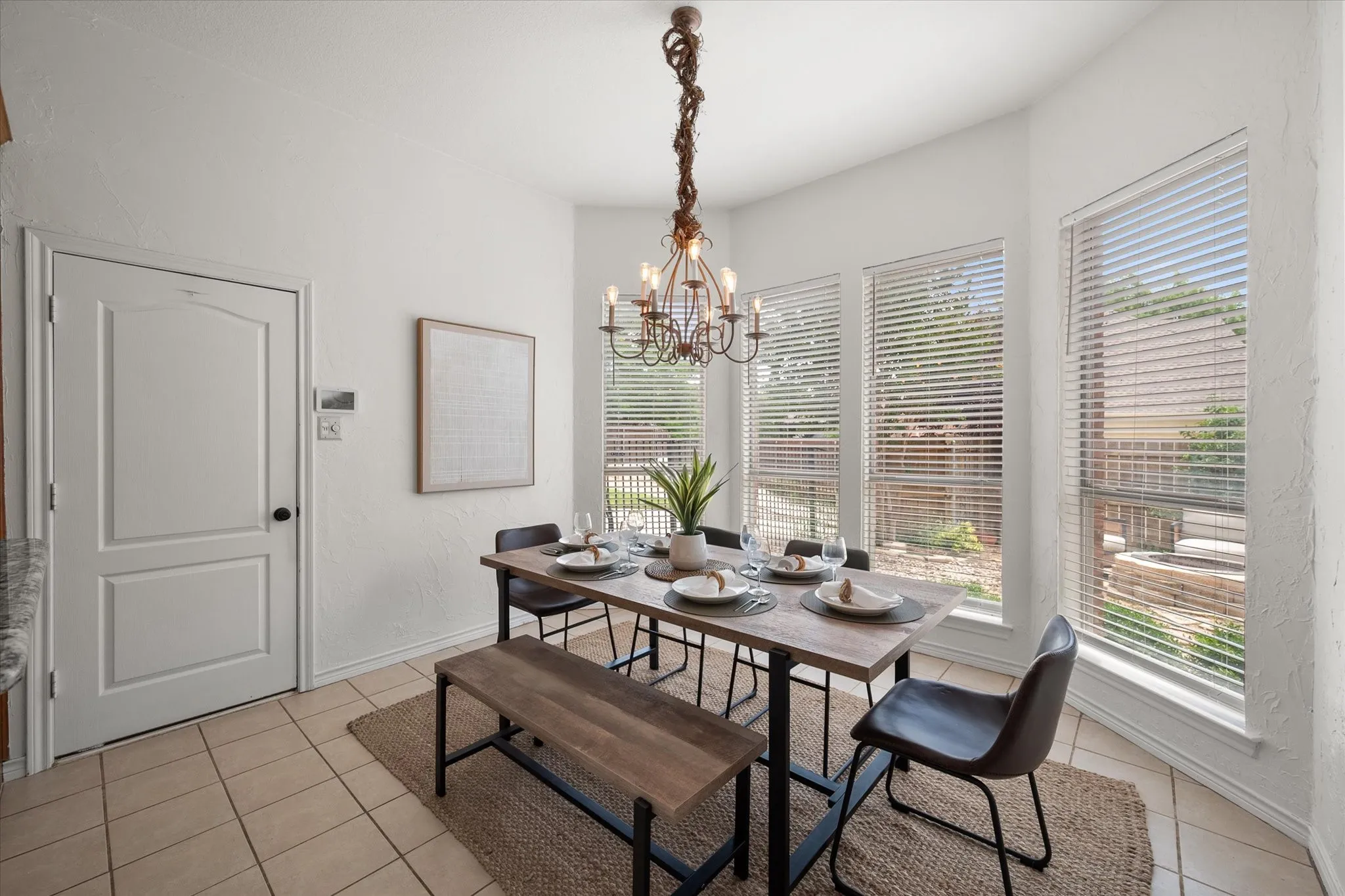 Single Family Residence For Sale in Tarrant County , 1406 Merion Drive, Mansfield, Texas 76063, 4 Bedroom, 3 Bathroom, 2 Garage spaces, 2,688 Sqft, built in 1997, mls#21284854, Real Estate Agent in Mansfield, Homes For Sale in Tarrant county, Homes For Sale in Mansfield, Realtor in Mansfield Texas, Real Estate Brokerage Independent Realty Texas, Luminita Cordes Realtor