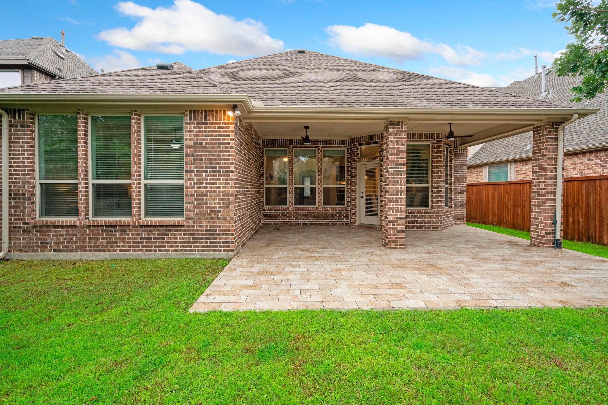 Single Family Residence For Sale in Collin County , 6908 Badlands Drive, Mc Kinney, Texas 75070, 4 Bedroom, 3 Bathroom, 2 Garage spaces, 3,149 Sqft, built in 2016, mls#21277447, Real Estate Agent in Mc Kinney, Homes For Sale in Collin county, Homes For Sale in Mc Kinney, Realtor in Mc Kinney Texas, Real Estate Brokerage Independent Realty Texas, Luminita Cordes Realtor