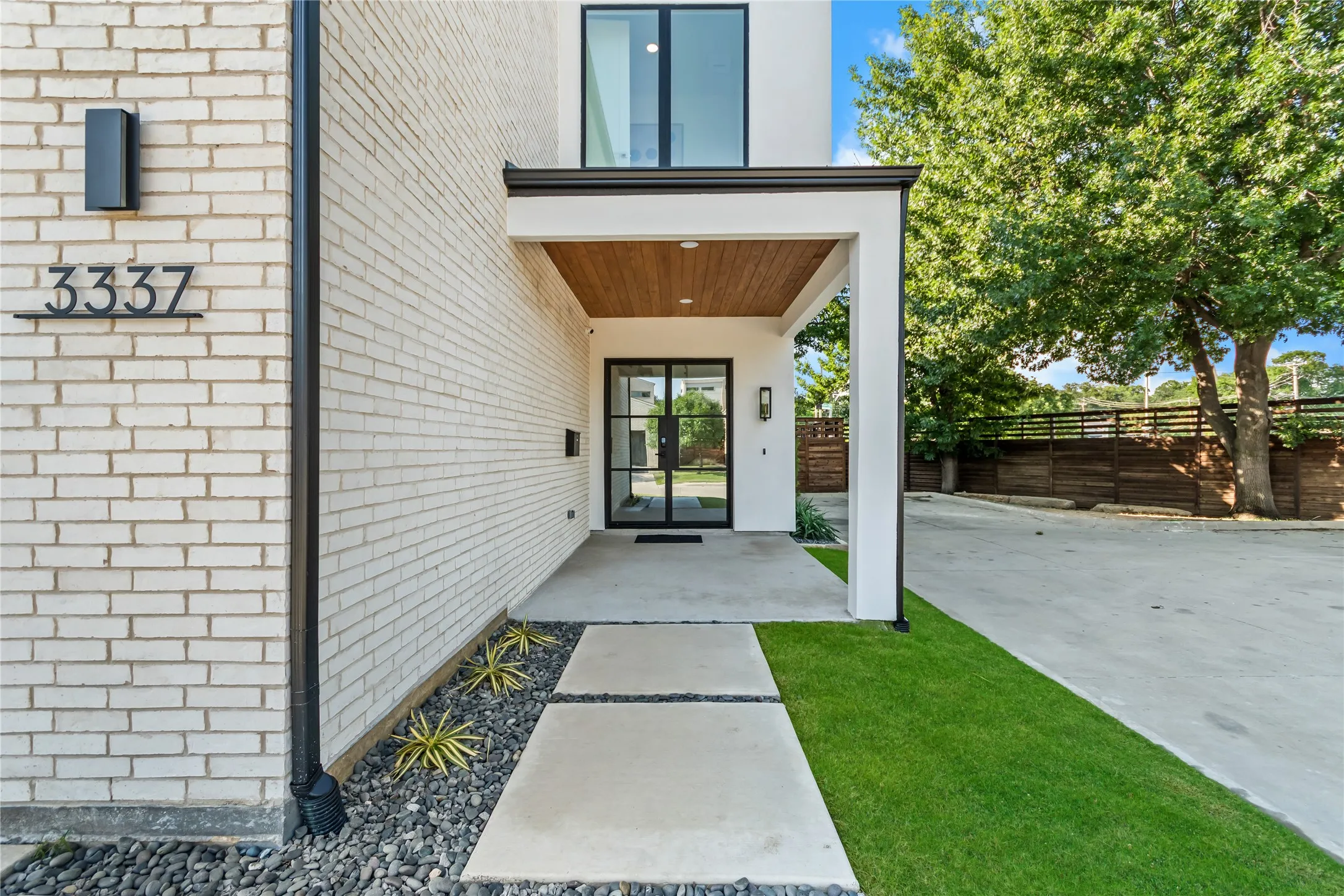Single Family Residence For Sale in Dallas County , 3337 Walchard Court, Dallas, Texas 75229, 4 Bedrooms, 6 Bathrooms, 2 Garage spaces, 4,160 Sqft, built in 2026, Price $1,495,000, mls#21284682, Real Estate Agent in Dallas, Homes For Sale in Dallas county, Homes For Sale in Dallas, Realtor in Dallas Texas, Real Estate Brokerage Independent Realty Texas, Luminita Cordes Realtor