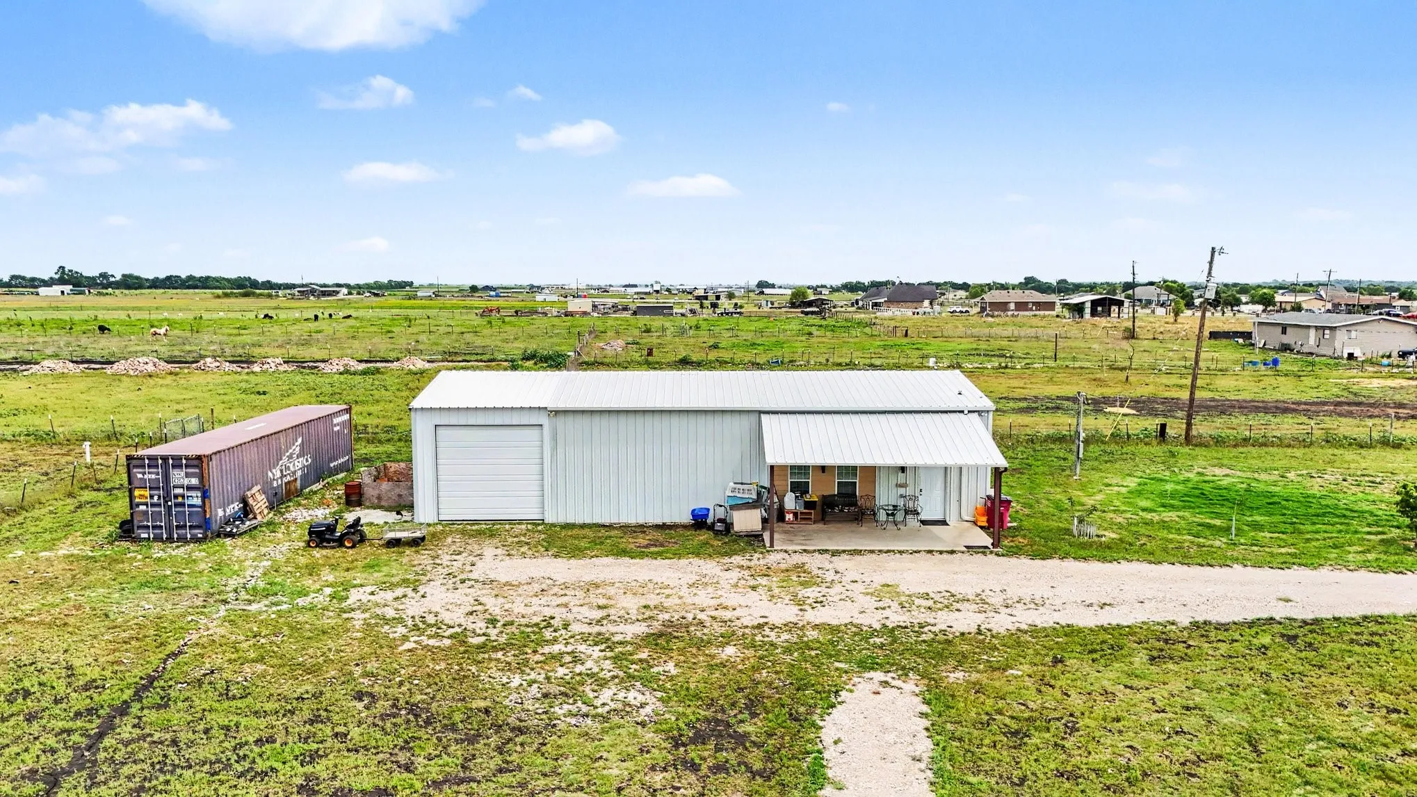 Single Family Residence For Sale in Kaufman County , 4780 County Road 4101, Kaufman, Texas 75142, 3 Bedroom, 4 Bathroom, Garage spaces, 1,436 Sqft, built in 2024, mls#21255882, Real Estate Agent in Kaufman, Homes For Sale in Kaufman county, Homes For Sale in Kaufman, Realtor in Kaufman Texas, Real Estate Brokerage Independent Realty Texas, Luminita Cordes Realtor