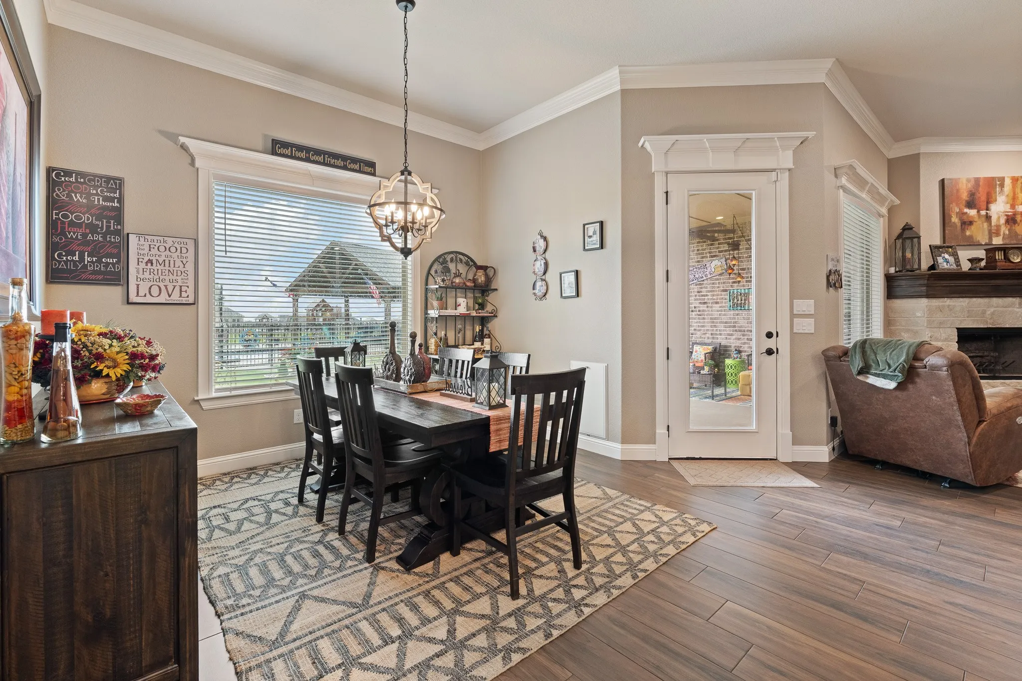 Single Family Residence For Sale in Johnson County , 9709 Puma Trail, Godley, Texas 76044, 4 Bedroom, 3 Bathroom, 2 Garage spaces, 2,755 Sqft, built in 2019, mls#21284195, Real Estate Agent in Godley, Homes For Sale in Johnson county, Homes For Sale in Godley, Realtor in Godley Texas, Real Estate Brokerage Independent Realty Texas, Luminita Cordes Realtor