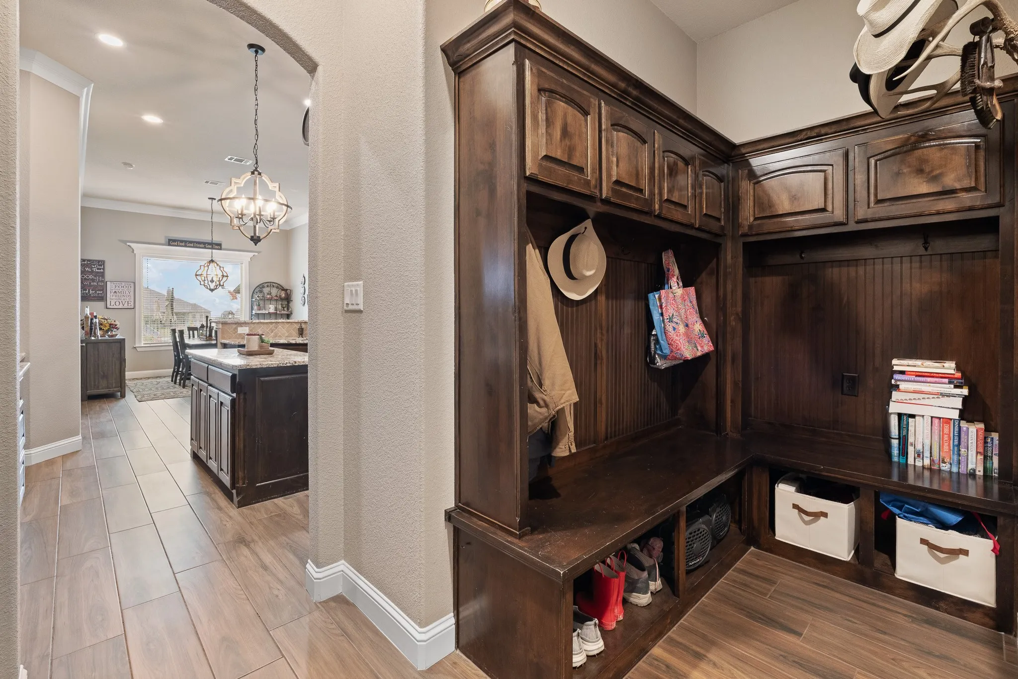 Single Family Residence For Sale in Johnson County , 9709 Puma Trail, Godley, Texas 76044, 4 Bedroom, 3 Bathroom, 2 Garage spaces, 2,755 Sqft, built in 2019, mls#21284195, Real Estate Agent in Godley, Homes For Sale in Johnson county, Homes For Sale in Godley, Realtor in Godley Texas, Real Estate Brokerage Independent Realty Texas, Luminita Cordes Realtor