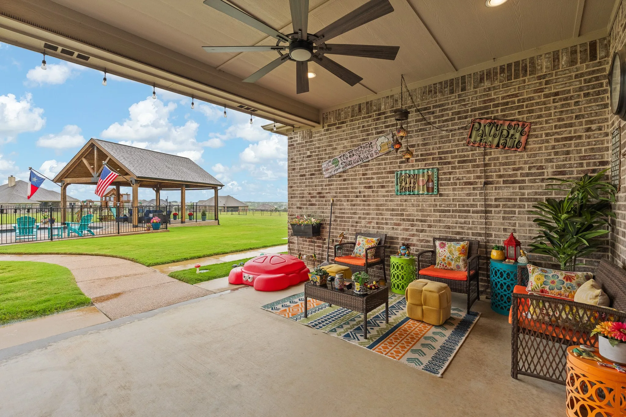 Single Family Residence For Sale in Johnson County , 9709 Puma Trail, Godley, Texas 76044, 4 Bedroom, 3 Bathroom, 2 Garage spaces, 2,755 Sqft, built in 2019, mls#21284195, Real Estate Agent in Godley, Homes For Sale in Johnson county, Homes For Sale in Godley, Realtor in Godley Texas, Real Estate Brokerage Independent Realty Texas, Luminita Cordes Realtor