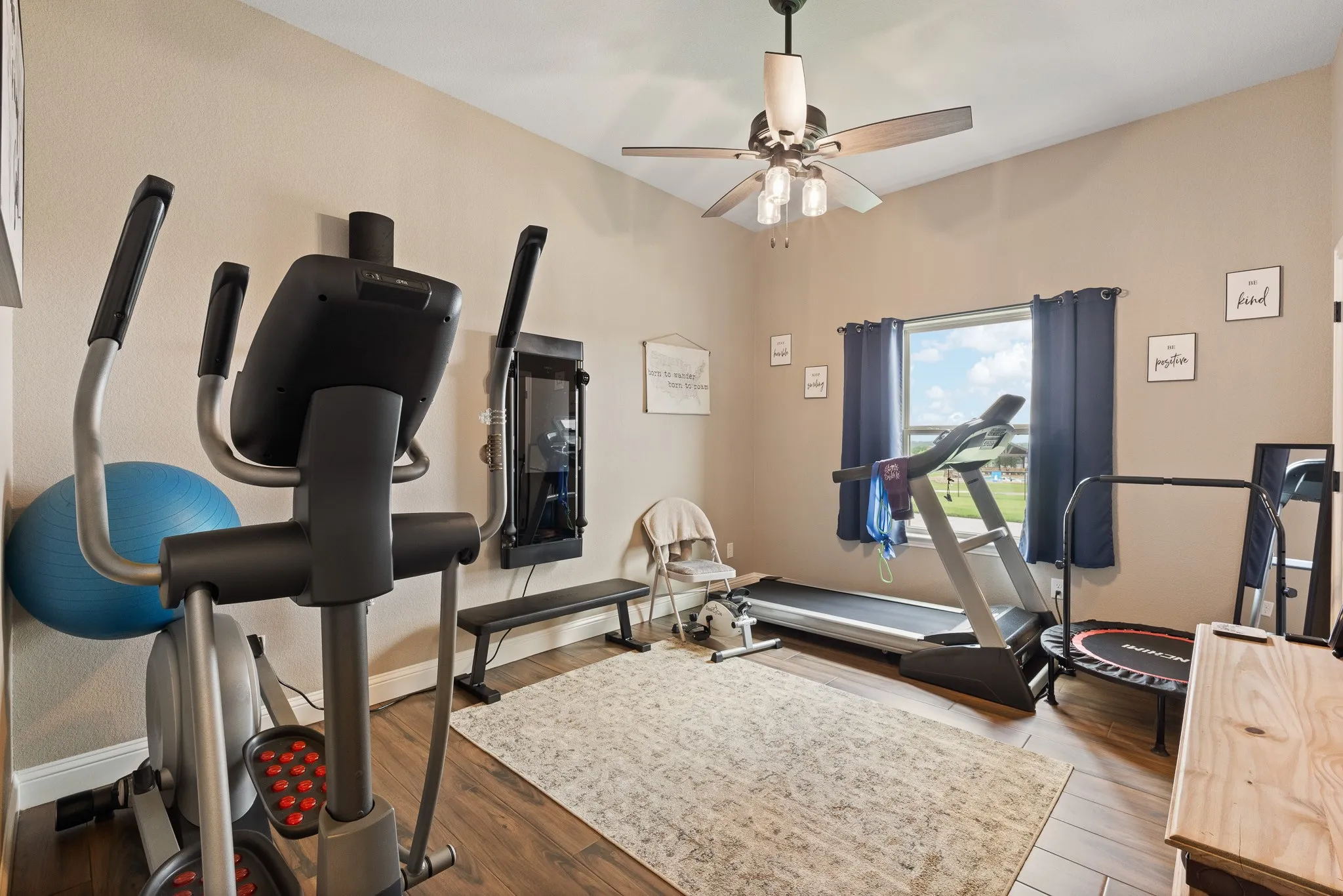 Single Family Residence For Sale in Johnson County , 9709 Puma Trail, Godley, Texas 76044, 4 Bedroom, 3 Bathroom, 2 Garage spaces, 2,755 Sqft, built in 2019, mls#21284195, Real Estate Agent in Godley, Homes For Sale in Johnson county, Homes For Sale in Godley, Realtor in Godley Texas, Real Estate Brokerage Independent Realty Texas, Luminita Cordes Realtor