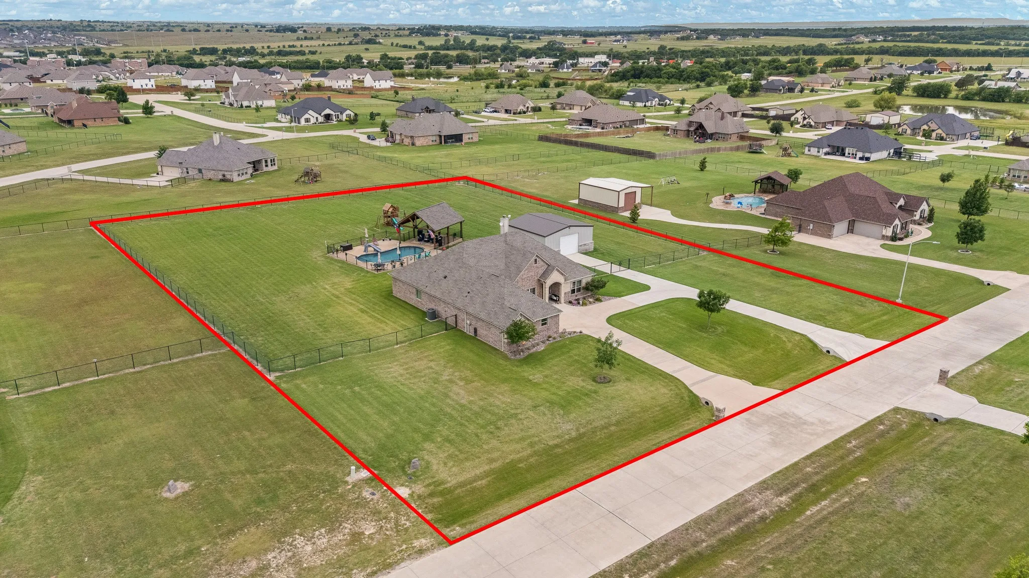 Single Family Residence For Sale in Johnson County , 9709 Puma Trail, Godley, Texas 76044, 4 Bedroom, 3 Bathroom, 2 Garage spaces, 2,755 Sqft, built in 2019, mls#21284195, Real Estate Agent in Godley, Homes For Sale in Johnson county, Homes For Sale in Godley, Realtor in Godley Texas, Real Estate Brokerage Independent Realty Texas, Luminita Cordes Realtor