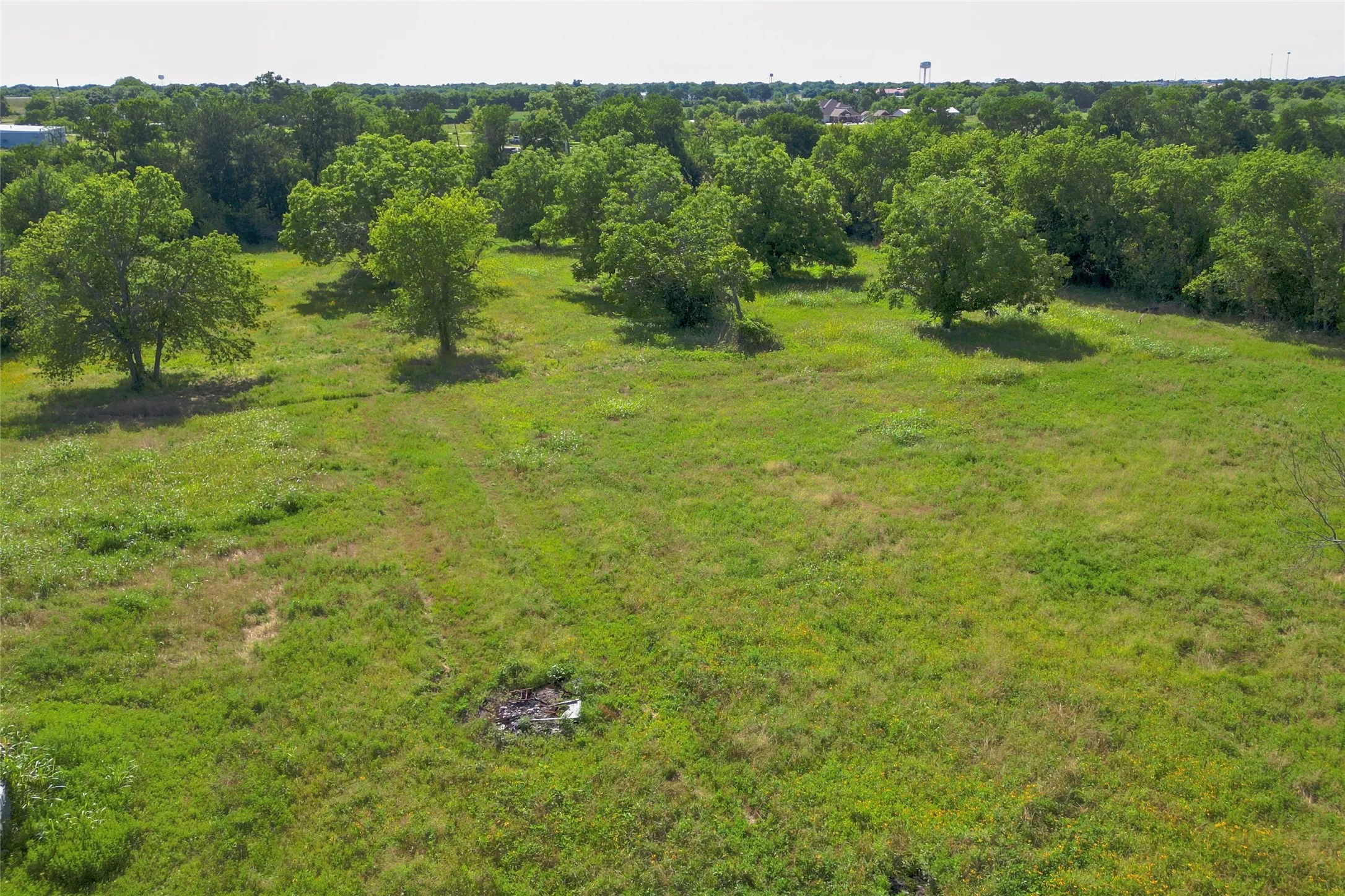 Single Family Residence For Sale in Falls County , 5073 State Highway 7, Marlin, Texas 76661, 3 Bedroom, 2 Bathroom, Garage spaces, 1,359 Sqft, built in 1960, mls#21284819, Real Estate Agent in Marlin, Homes For Sale in Falls county, Homes For Sale in Marlin, Realtor in Marlin Texas, Real Estate Brokerage Independent Realty Texas, Luminita Cordes Realtor