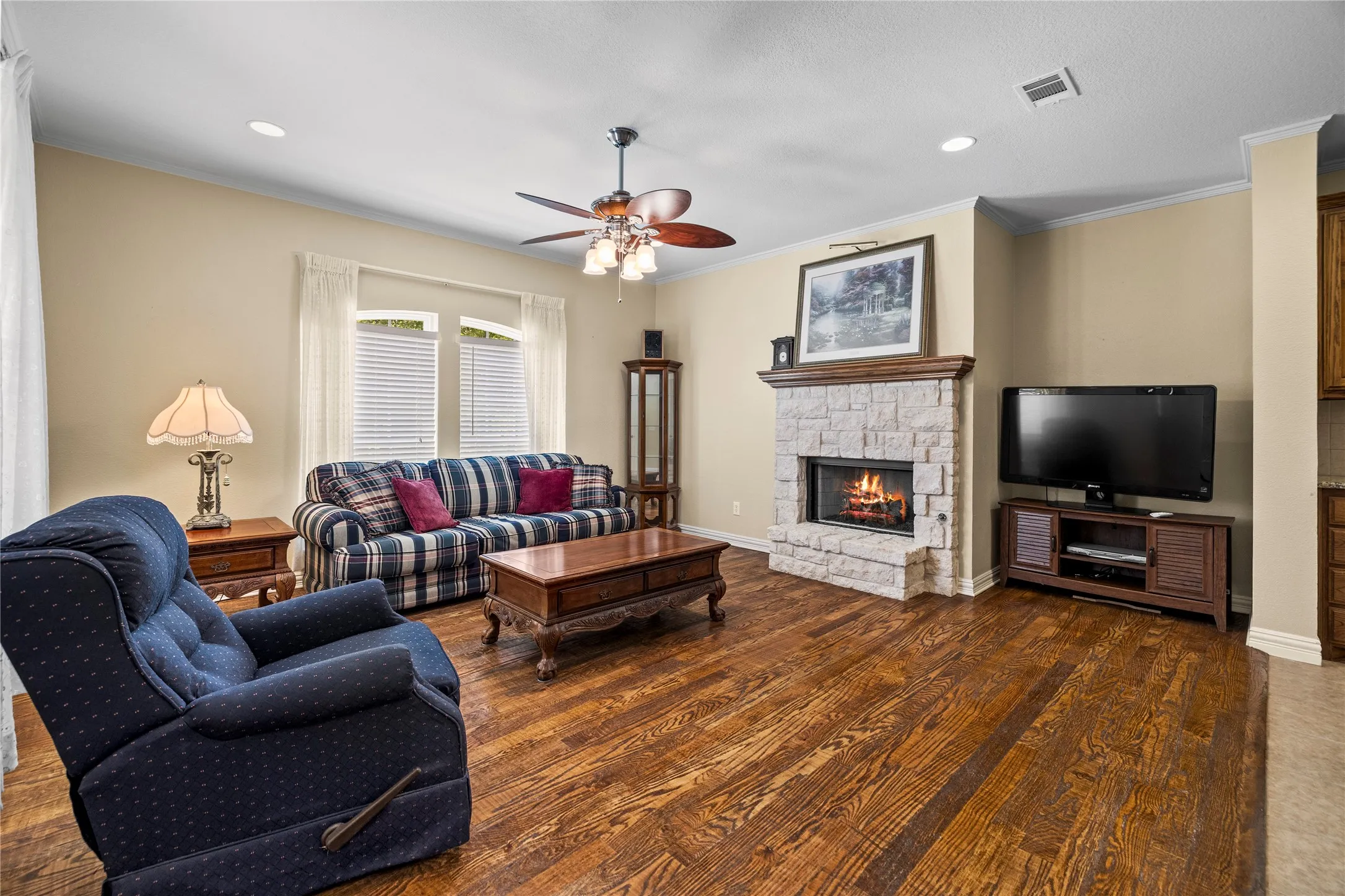 Single Family Residence For Sale in Henderson County , 8597 Fallow Run, Larue, Texas 75770, 3 Bedroom, 3 Bathroom, 2 Garage spaces, 3,857 Sqft, built in 2005, Price $899,000, mls#21284025, Real Estate Agent in Larue, Homes For Sale in Henderson county, Homes For Sale in Larue, Realtor in Larue Texas, Real Estate Brokerage Independent Realty Texas, Luminita Cordes Realtor
