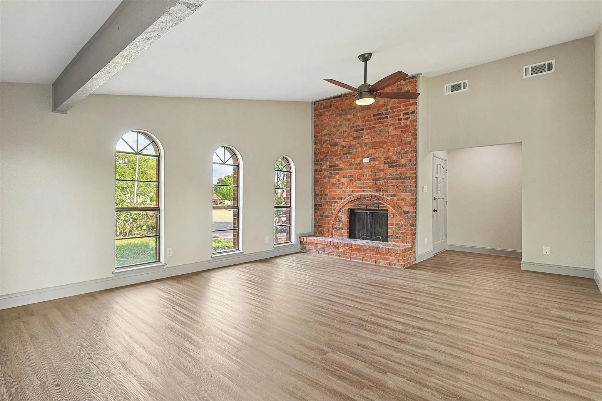 Single Family Residence For Rent in Denton County , 2903 Winterberry Drive, Carrollton, Texas 75007, 3 Bedrooms, 2 Bathrooms, 2 Garage spaces, 1,514 Sqft, built in 1977, Price $2,800, mls#21284899, Real Estate Agent in Carrollton, Homes For Rent in Denton county, Homes For Rent in Carrollton, Realtor in Carrollton Texas, Real Estate Brokerage Independent Realty Texas, Luminita Cordes Realtor