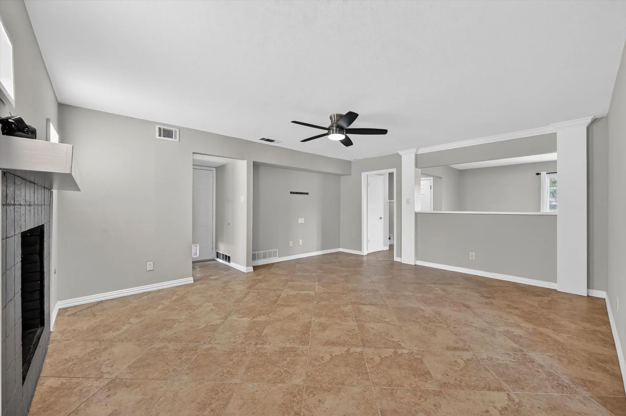 Single Family Residence For Sale in Dallas County , 3625 Parader Court, Dallas, Texas 75228, 4 Bedroom, 3 Bathroom, 2 Garage spaces, 2,189 Sqft, built in 1965, Price $379,990, mls#21280606, Real Estate Agent in Dallas, Homes For Sale in Dallas county, Homes For Sale in Dallas, Realtor in Dallas Texas, Real Estate Brokerage Independent Realty Texas, Luminita Cordes Realtor