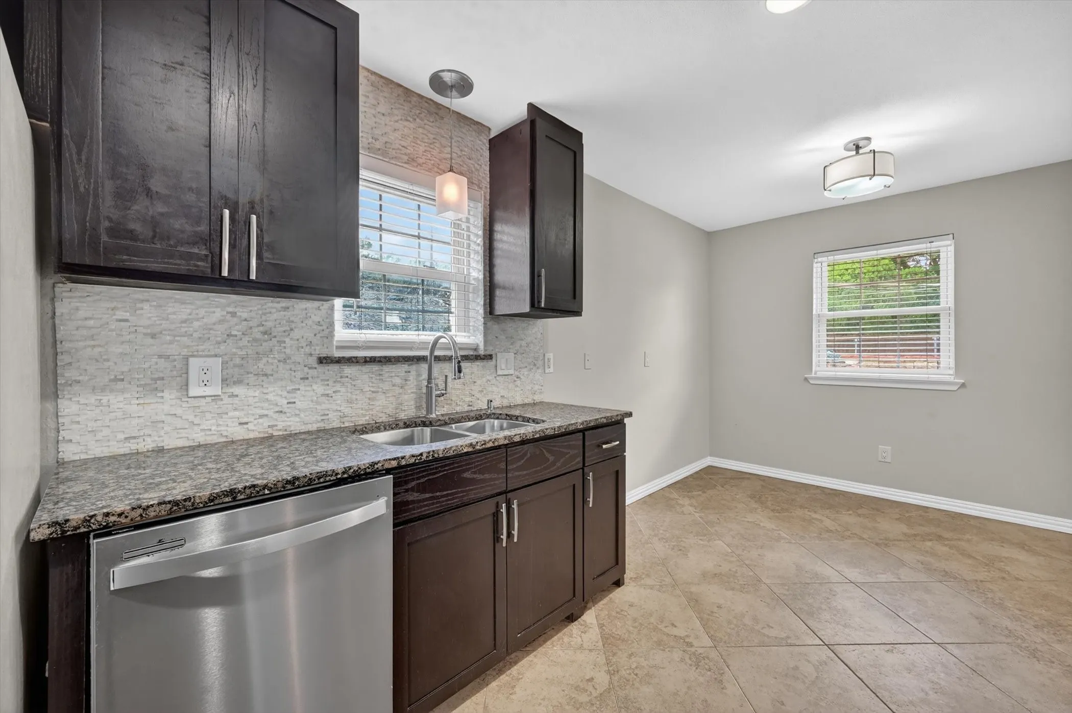 Single Family Residence For Sale in Dallas County , 3625 Parader Court, Dallas, Texas 75228, 4 Bedroom, 3 Bathroom, 2 Garage spaces, 2,189 Sqft, built in 1965, Price $379,990, mls#21280606, Real Estate Agent in Dallas, Homes For Sale in Dallas county, Homes For Sale in Dallas, Realtor in Dallas Texas, Real Estate Brokerage Independent Realty Texas, Luminita Cordes Realtor