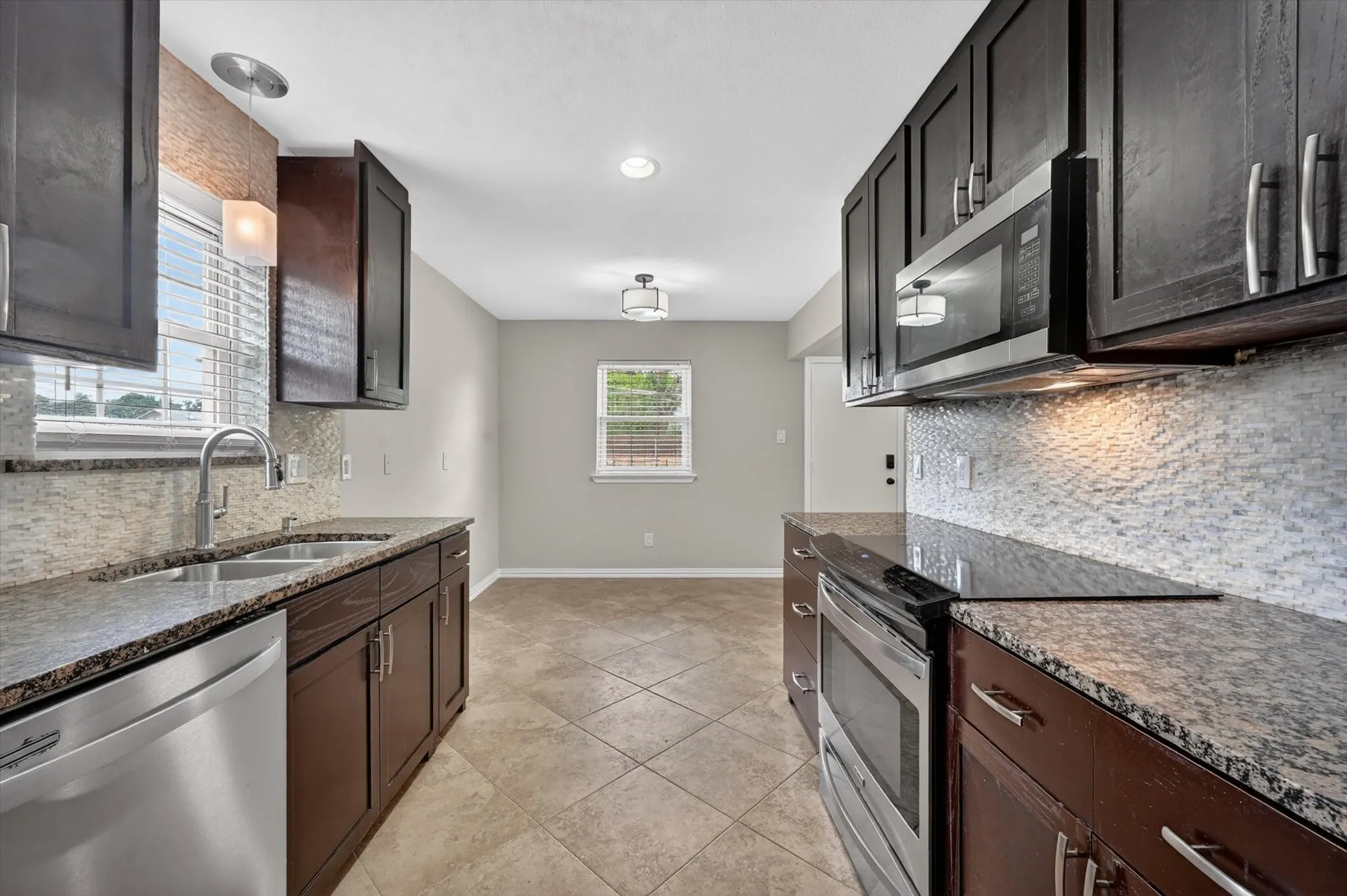 Single Family Residence For Sale in Dallas County , 3625 Parader Court, Dallas, Texas 75228, 4 Bedroom, 3 Bathroom, 2 Garage spaces, 2,189 Sqft, built in 1965, Price $379,990, mls#21280606, Real Estate Agent in Dallas, Homes For Sale in Dallas county, Homes For Sale in Dallas, Realtor in Dallas Texas, Real Estate Brokerage Independent Realty Texas, Luminita Cordes Realtor